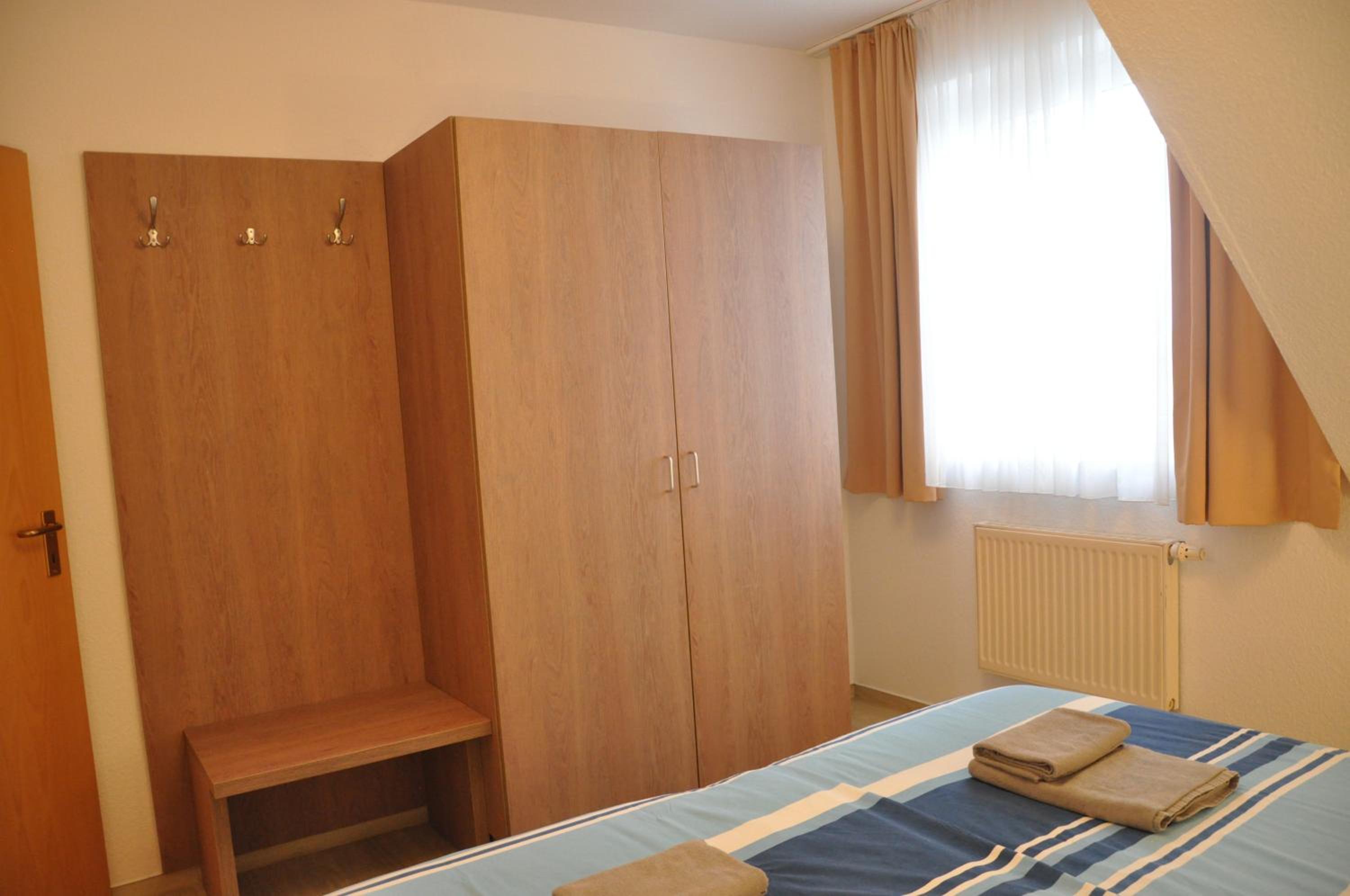 One-Bedroom Apartment - Charlie photo 3