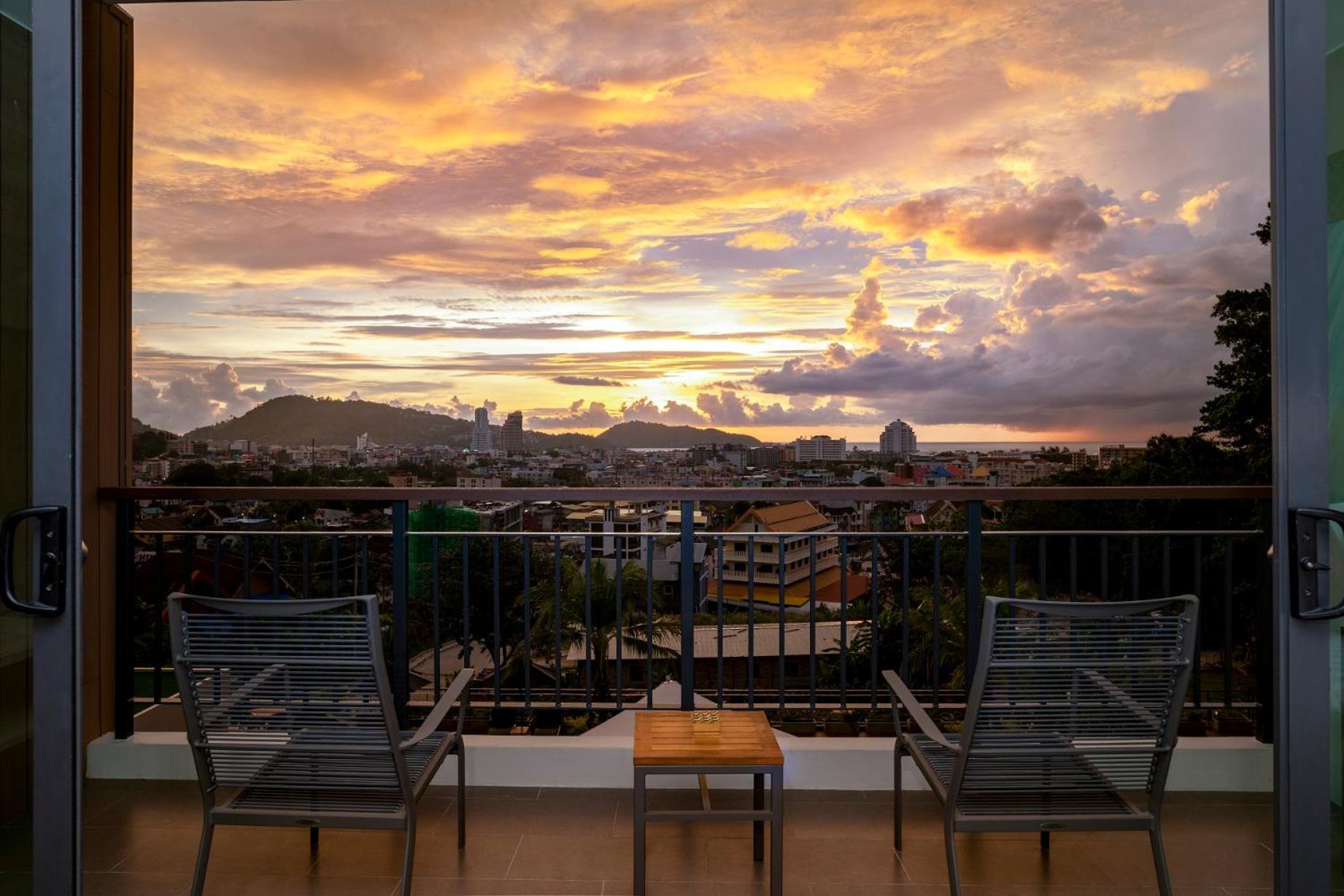 Patong Sunset Room  photo 3