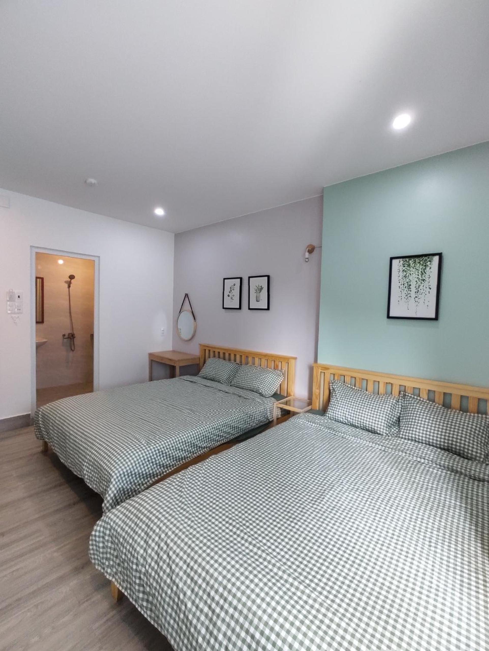 Quadruple Room with Private Bathroom photo 3