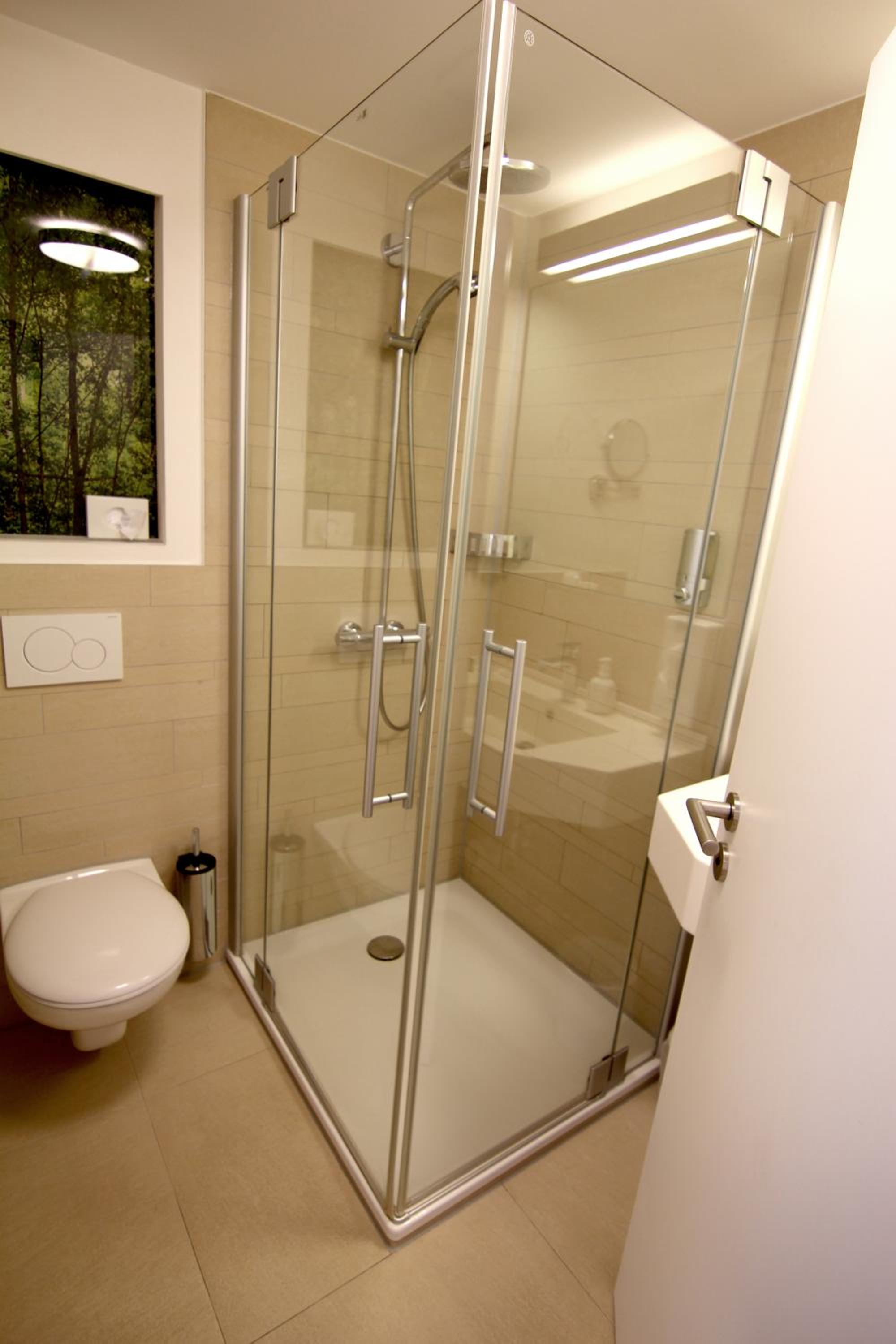 Economy Double Room - Photo 3