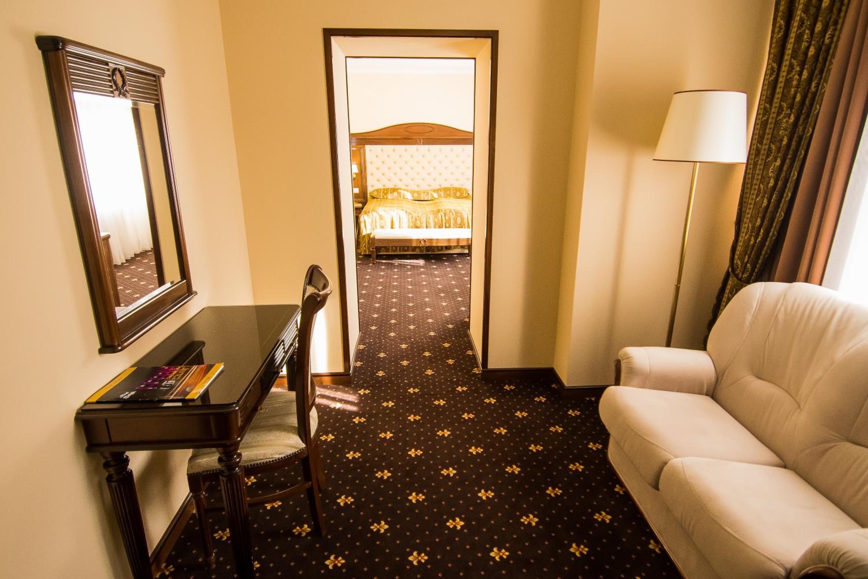 Deluxe Triple Room