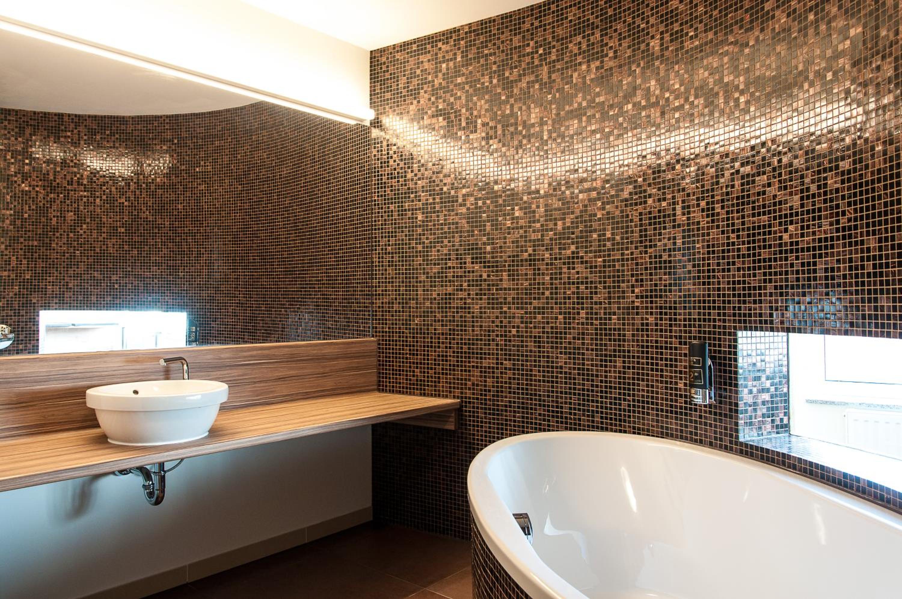 Standard Suite - Photo 5