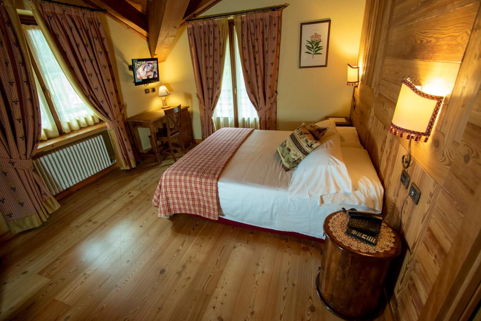 Double Room with Lake View