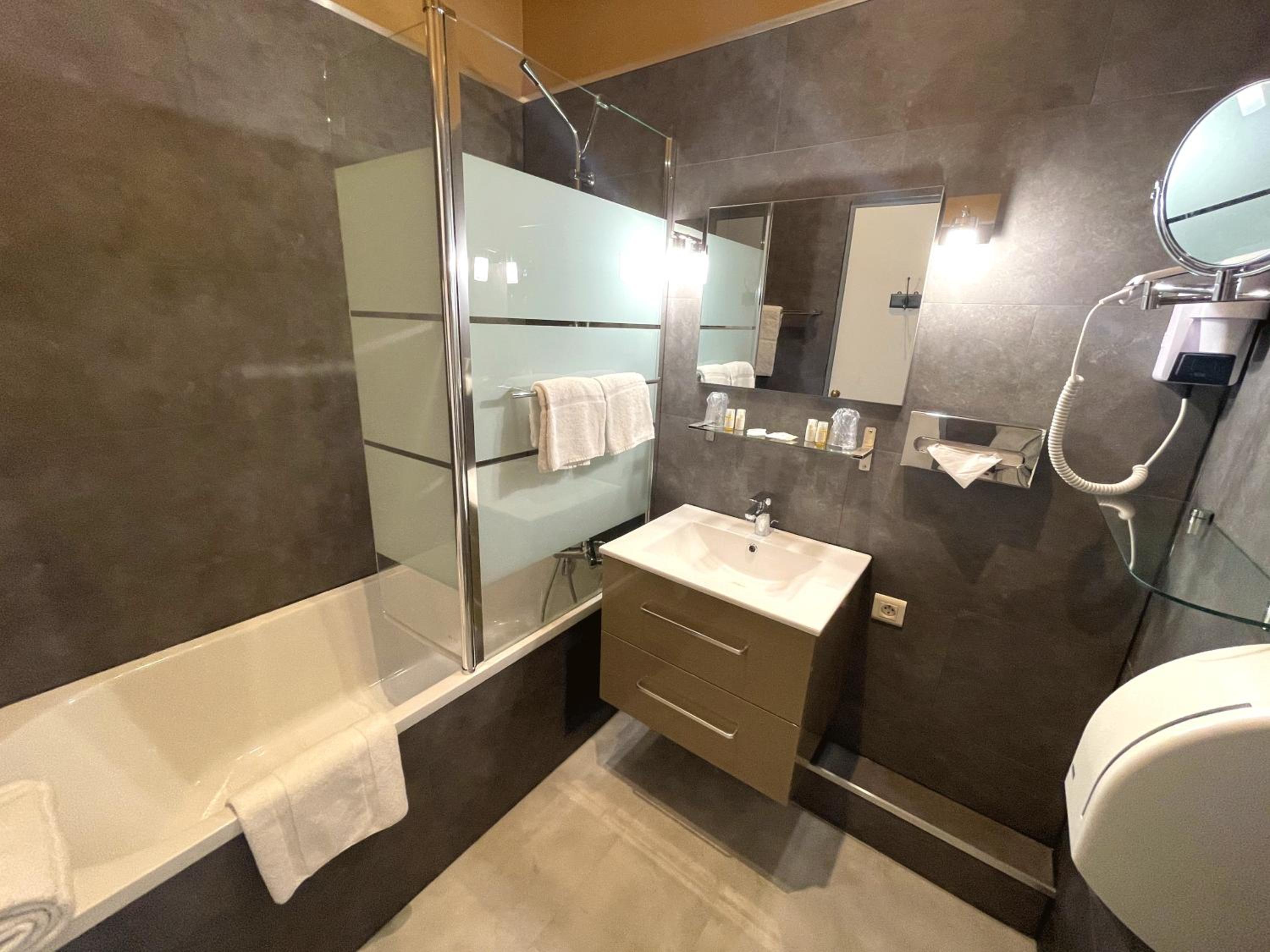 Superior Double Room - Photo 4