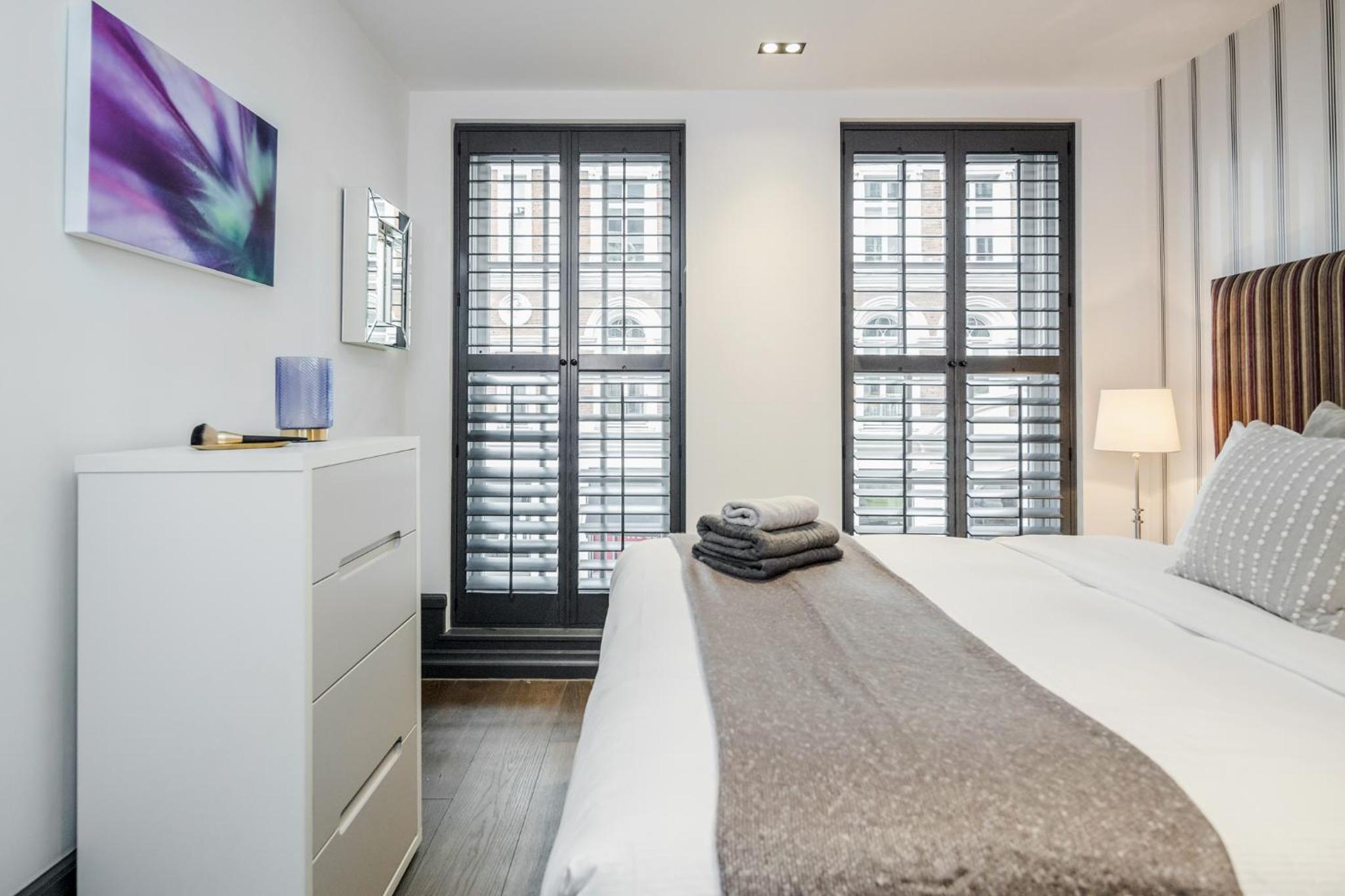Superior One-Bedroom Apartment photo 2