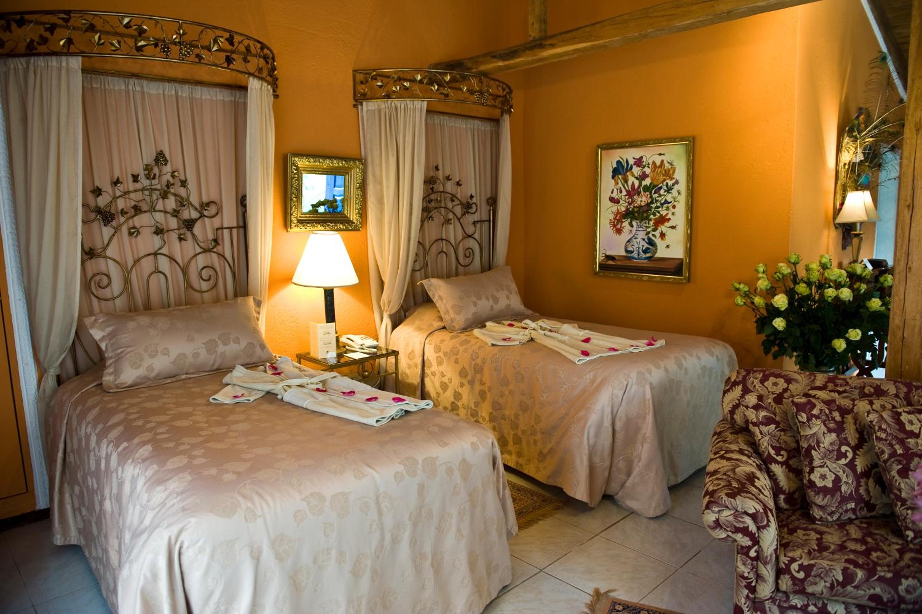 Standard Twin Room photo 1