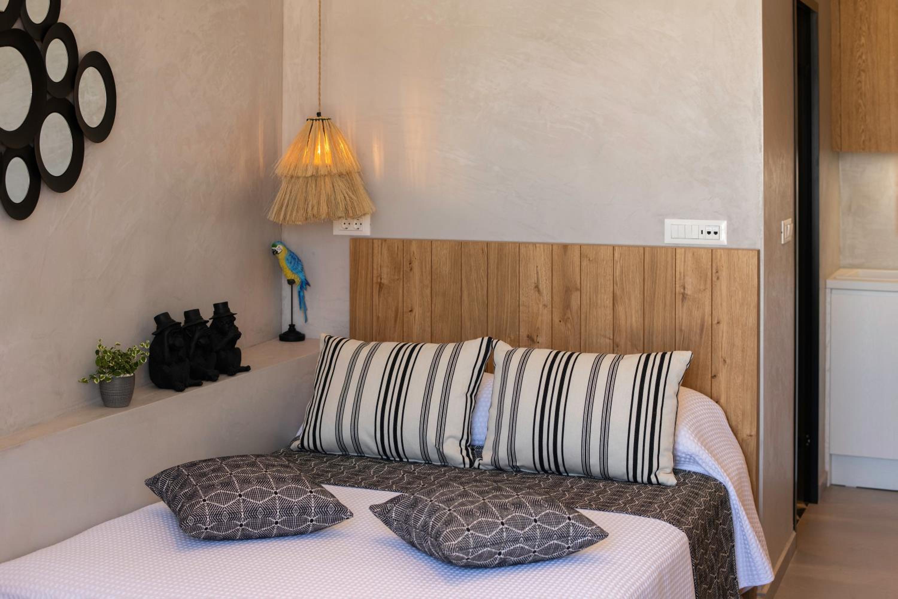 Suite with Old Town View - Photo 4