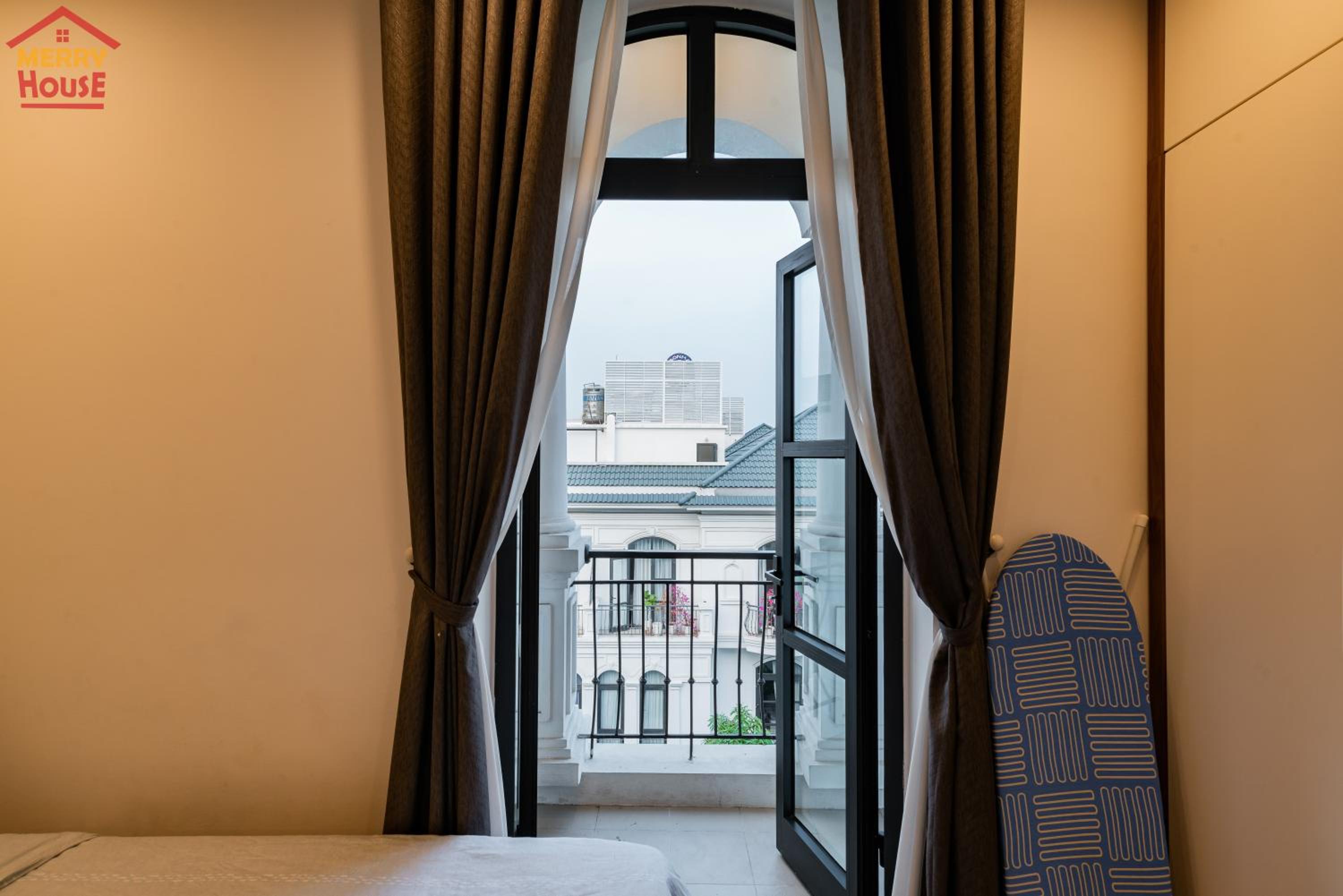 Two-Bedroom Apartment - Photo 8