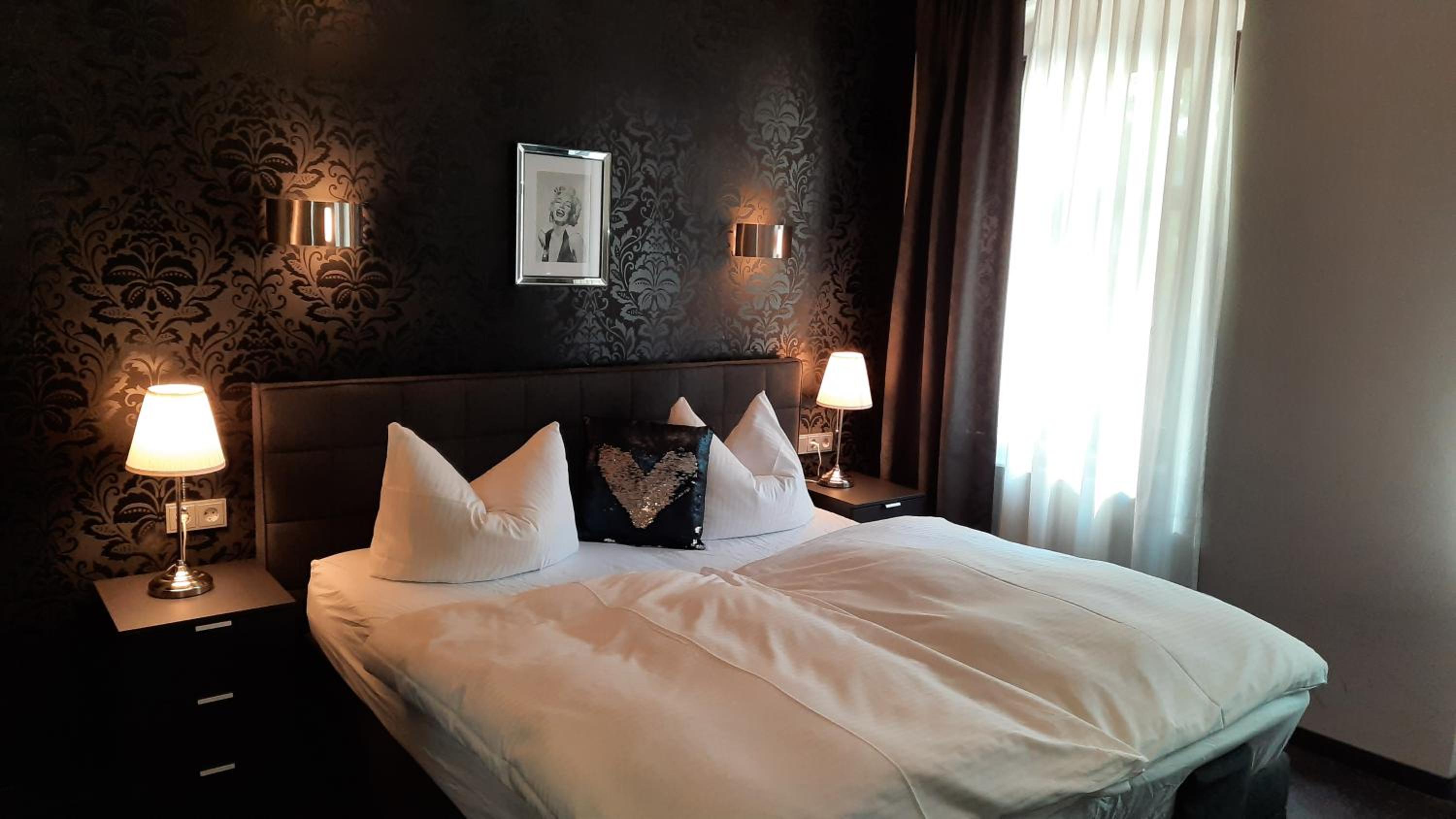 Standard Double Room - Photo 5