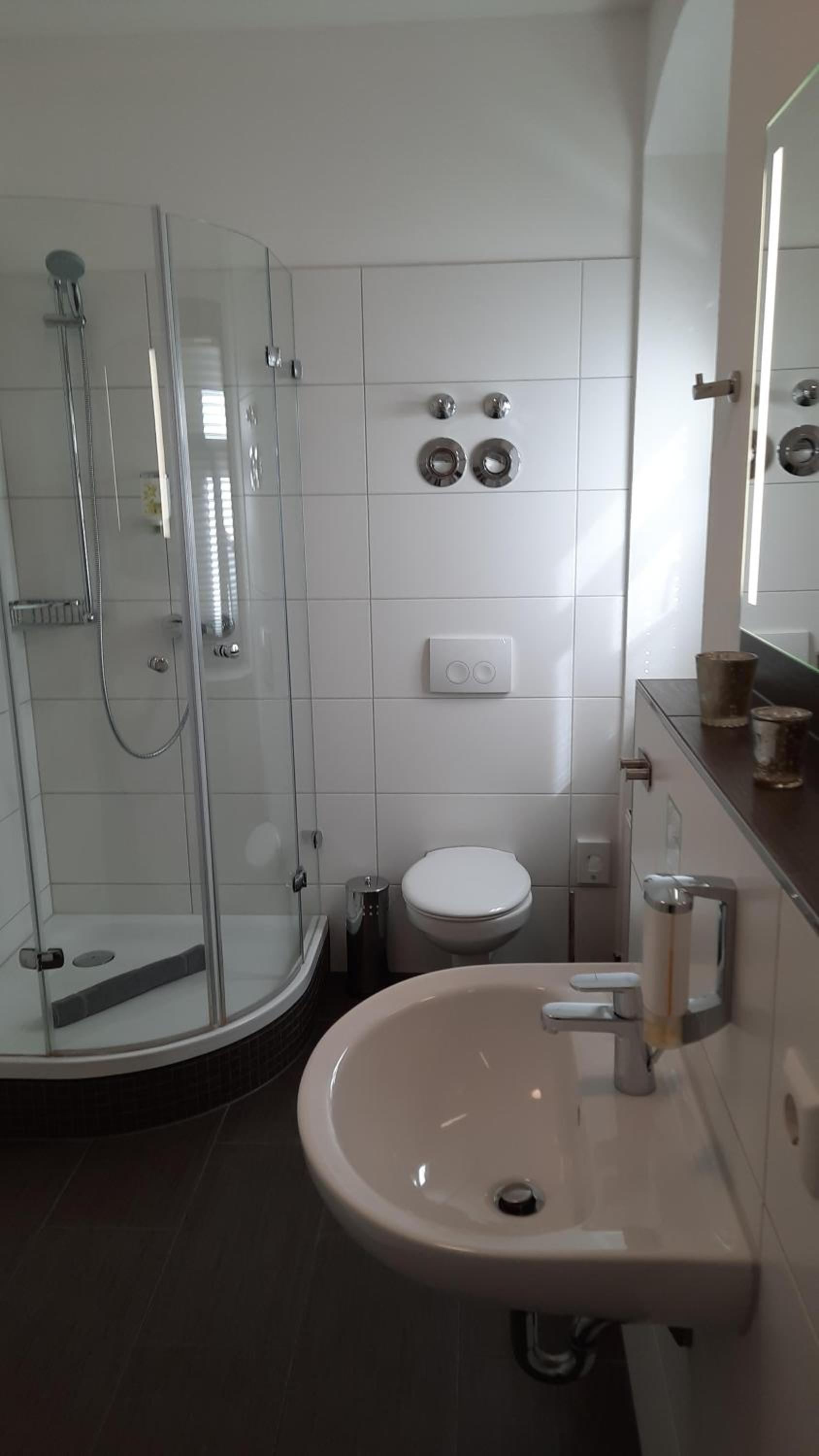 One-Bedroom Deluxe Apartment - Photo 10