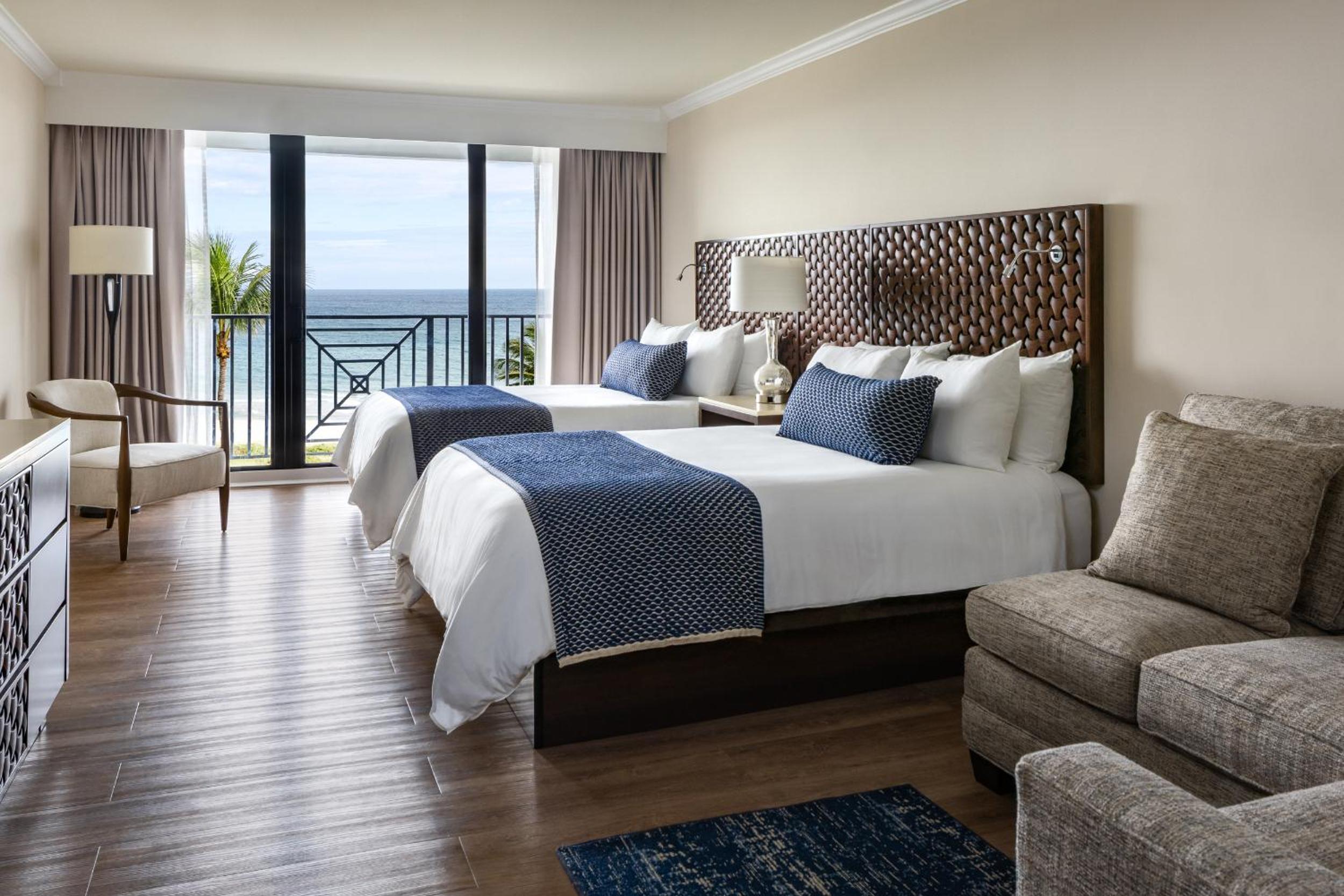 Quarto Queen com Vista para o Mar