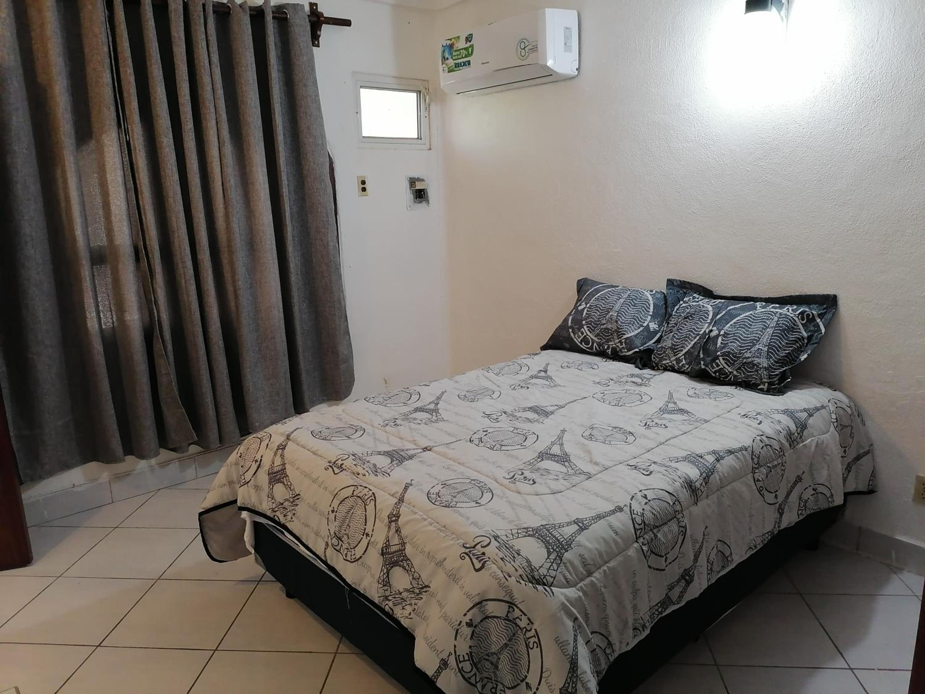 One-Bedroom Apartment photo 2