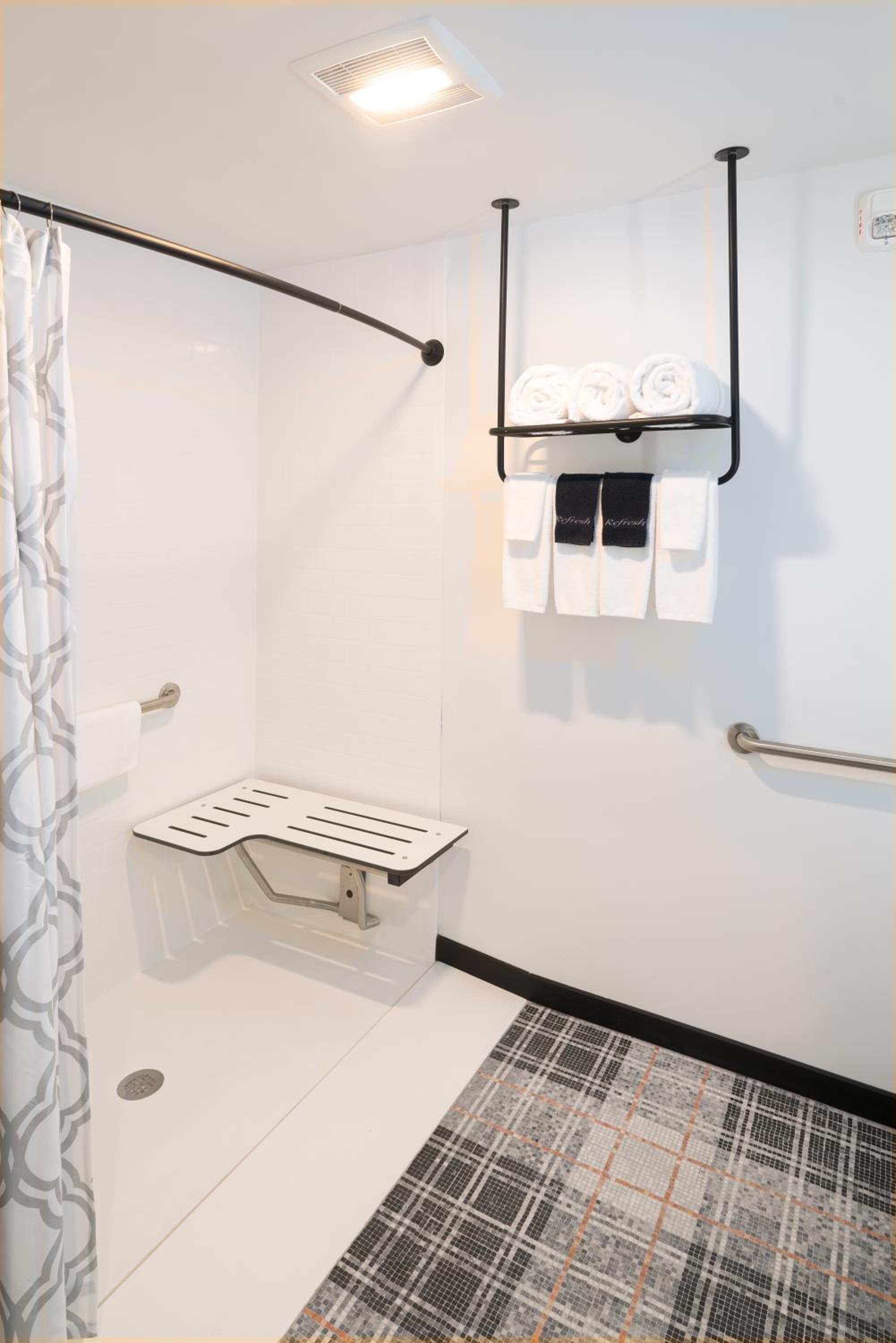 King Room - Disability Access - Photo 4