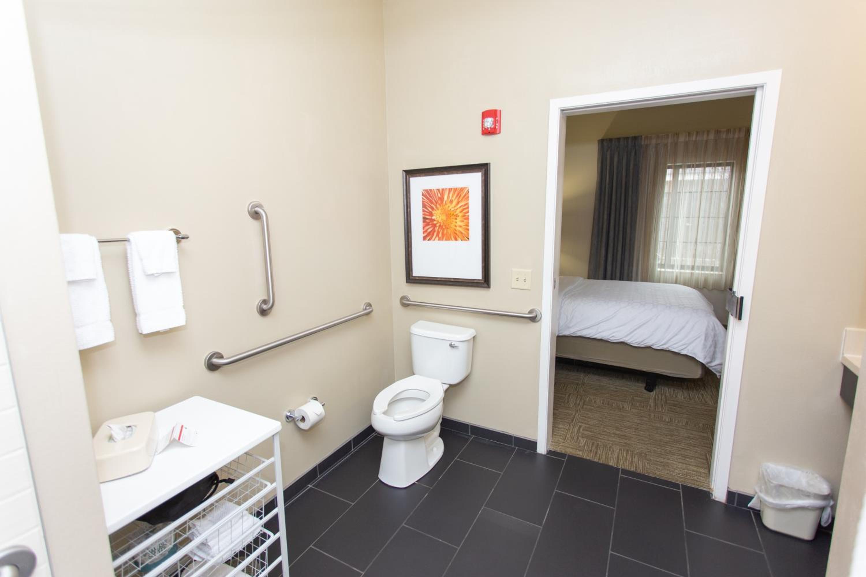 Studio Queen Suite with Accessible Roll-In Shower - Photo 8