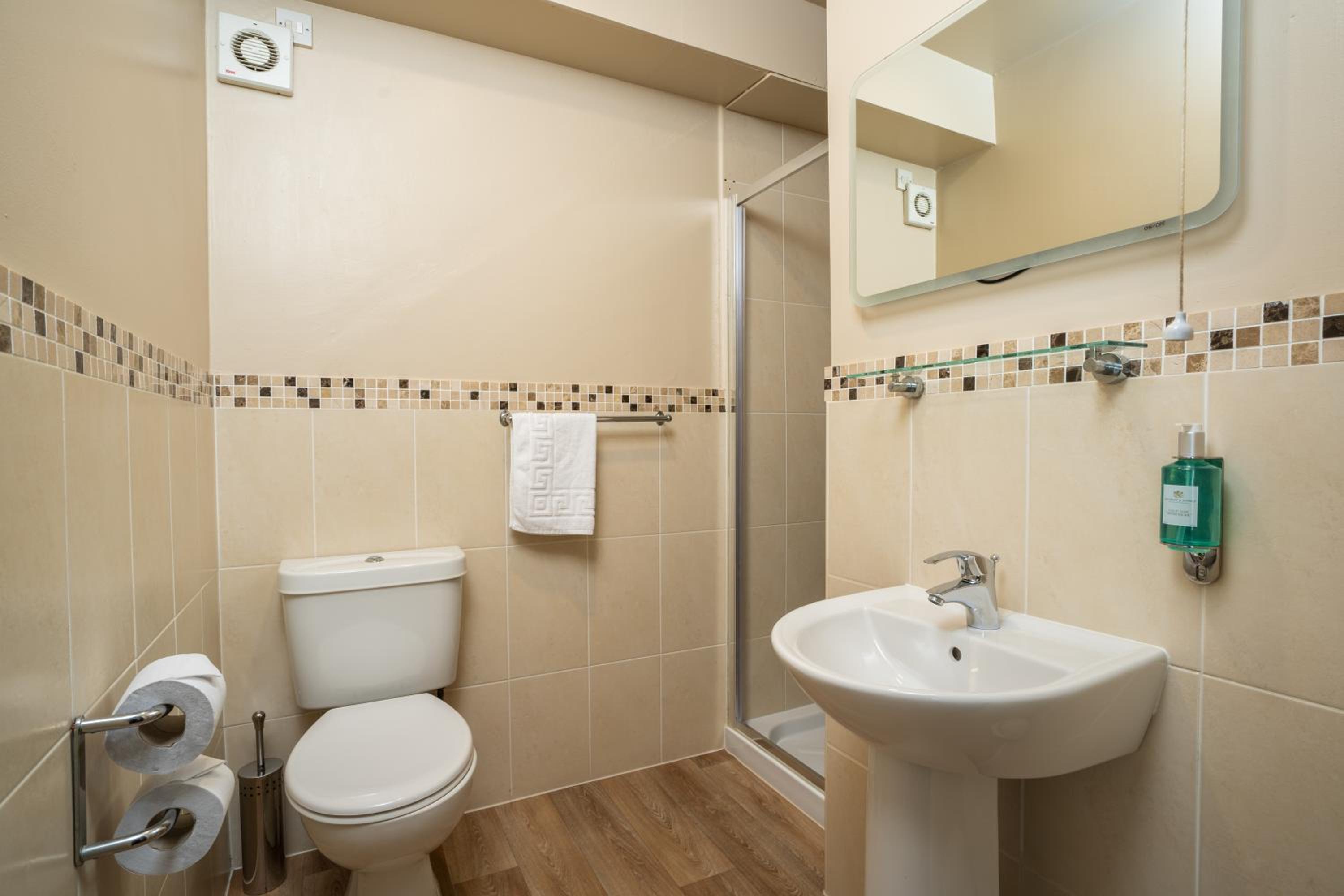 Standard Double Room with Mini Kitchen - Photo 12