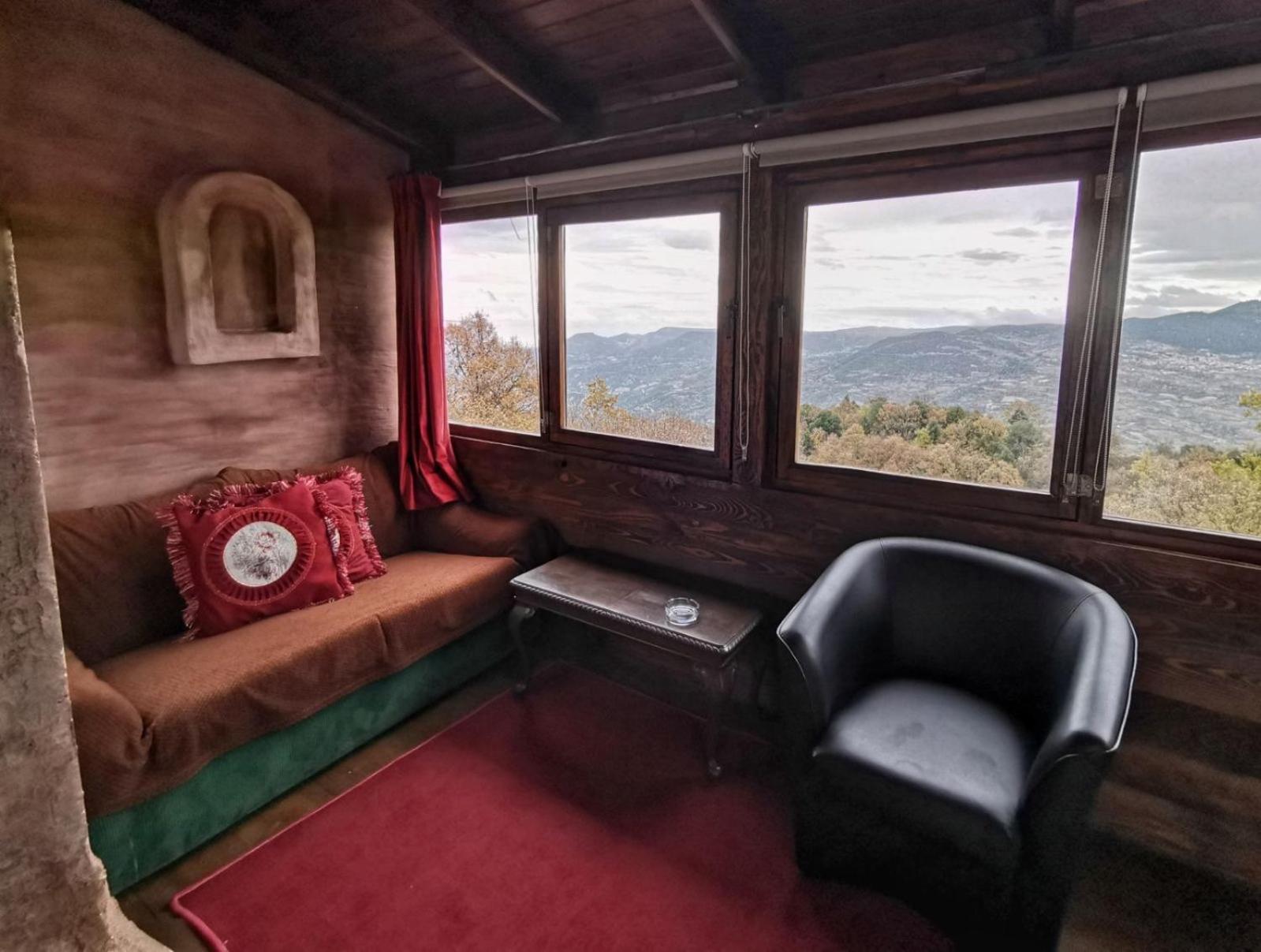 King Room with Mountain View photo 3