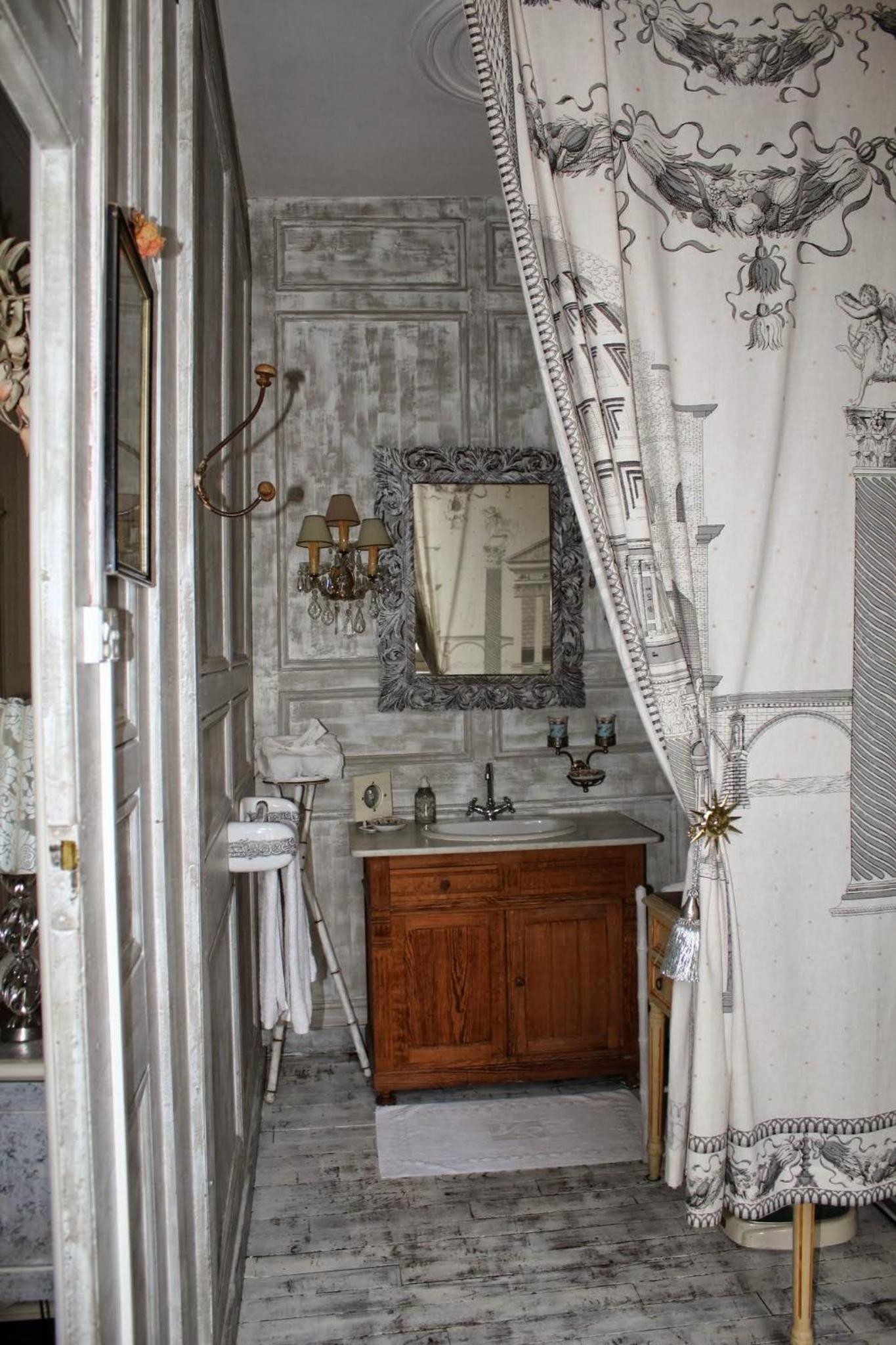 Double Room - Photo 6