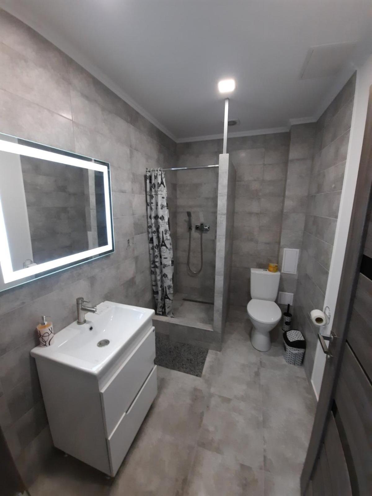 Deluxe Apartment photo 2