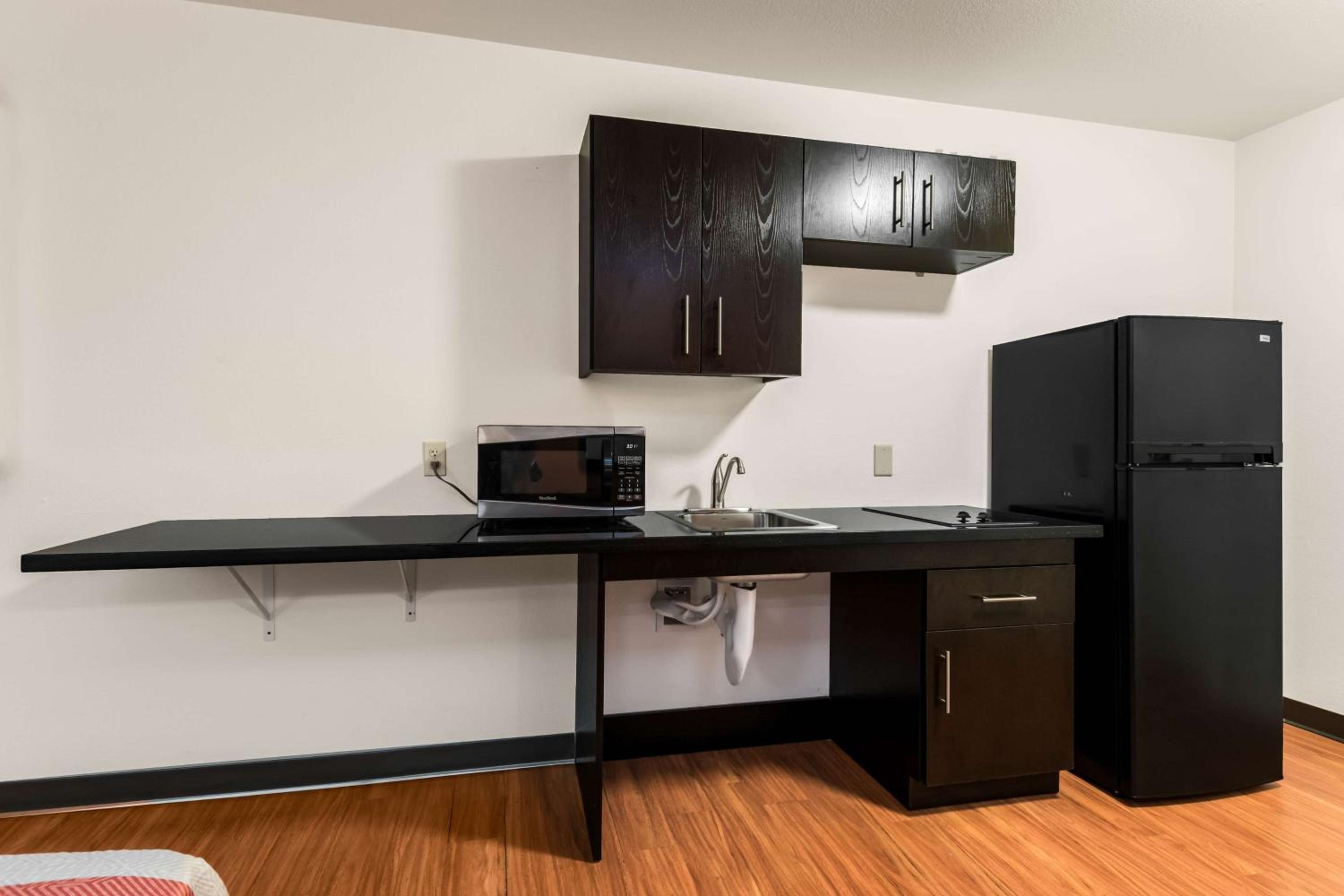 King Room - Disability Access - Non-Smoking photo 2