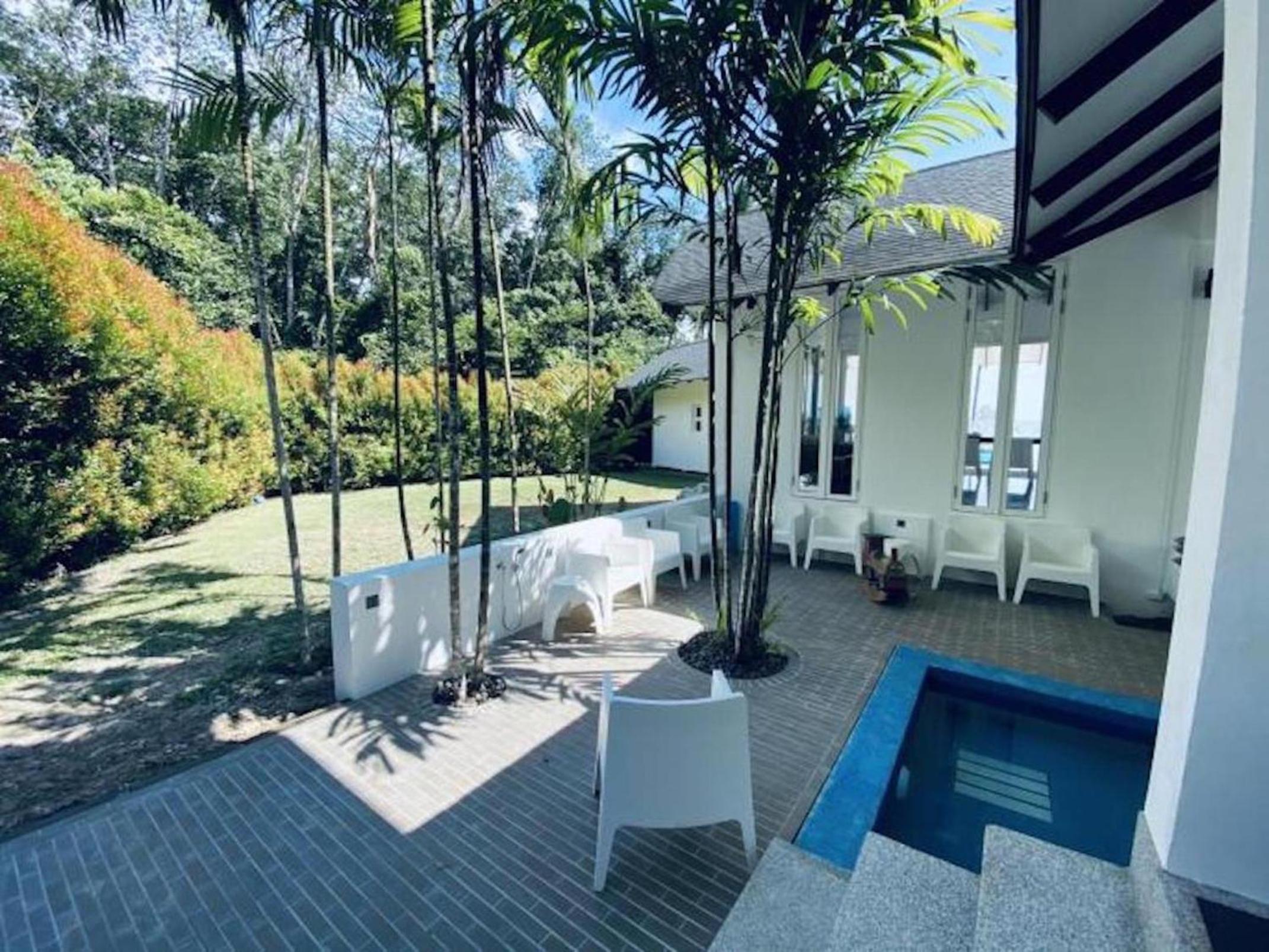 Four-Bedroom Villa - Photo 40