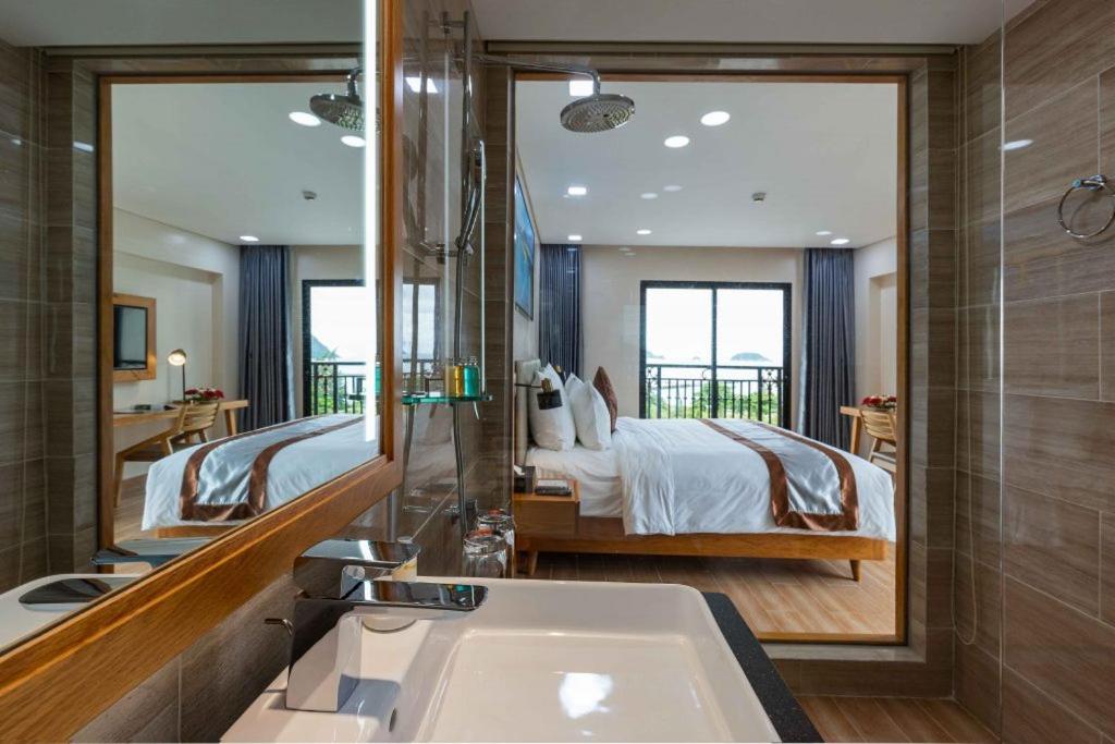 Deluxe Double or Twin Room with Ocean View - Photo 4