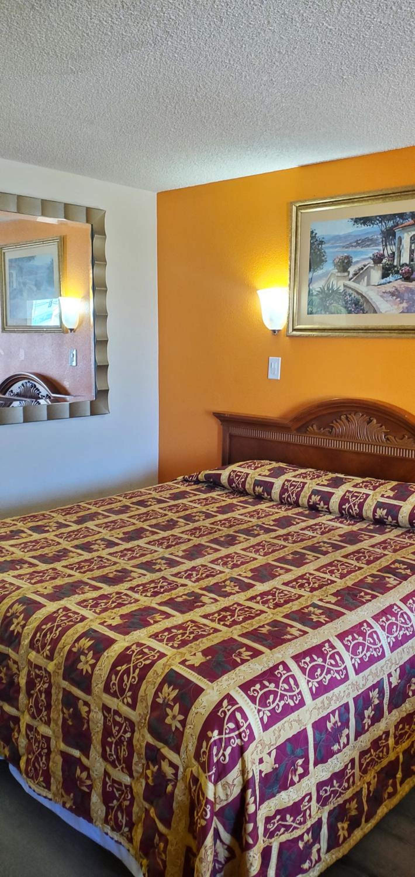 Double Queen Room with Two Queen Beds - Smoking