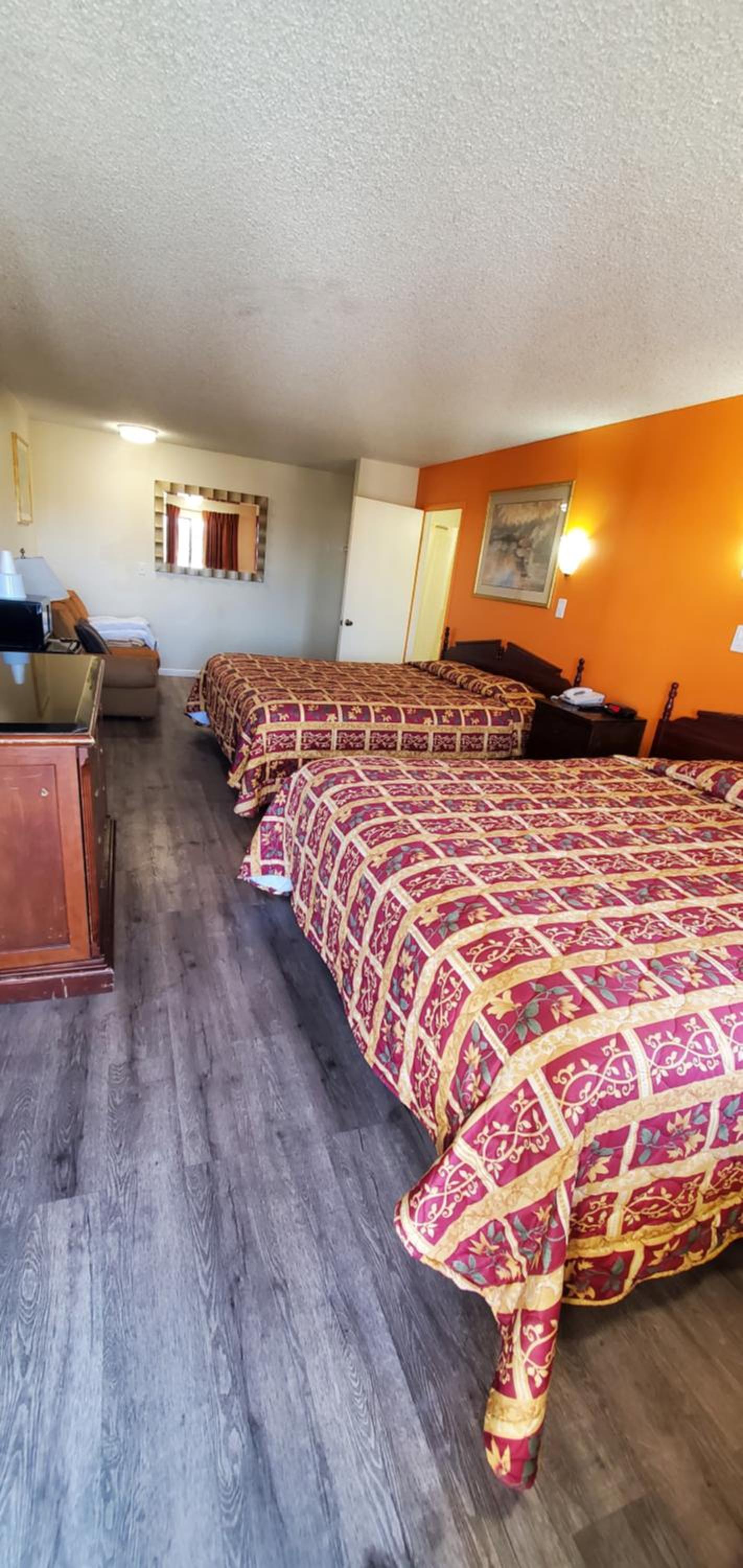 Basic Triple Room