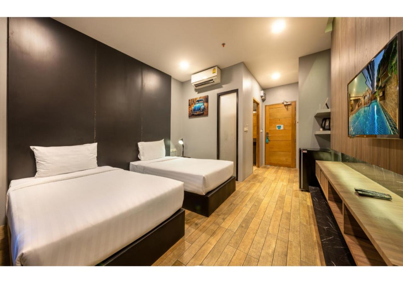 Basic Double or Twin Room with Sea View - Photo 4