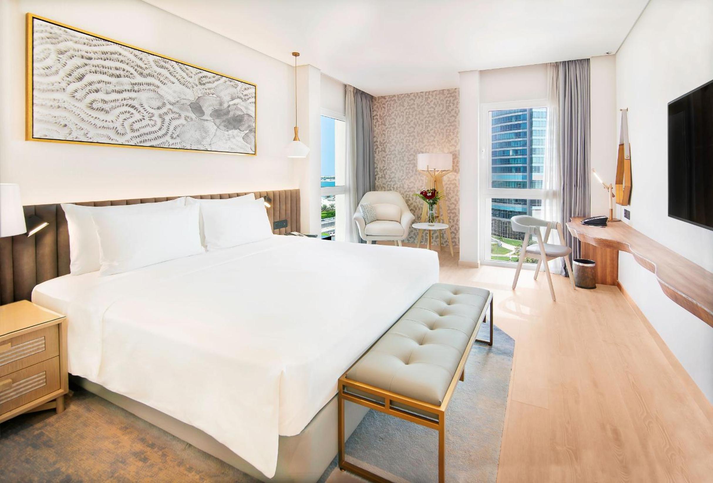 Executive Suite with Sea View and Lounge Access Including Complimentary access to Surf Pool, Adventure Park, Wave Pool and Lazy River — photo 6
