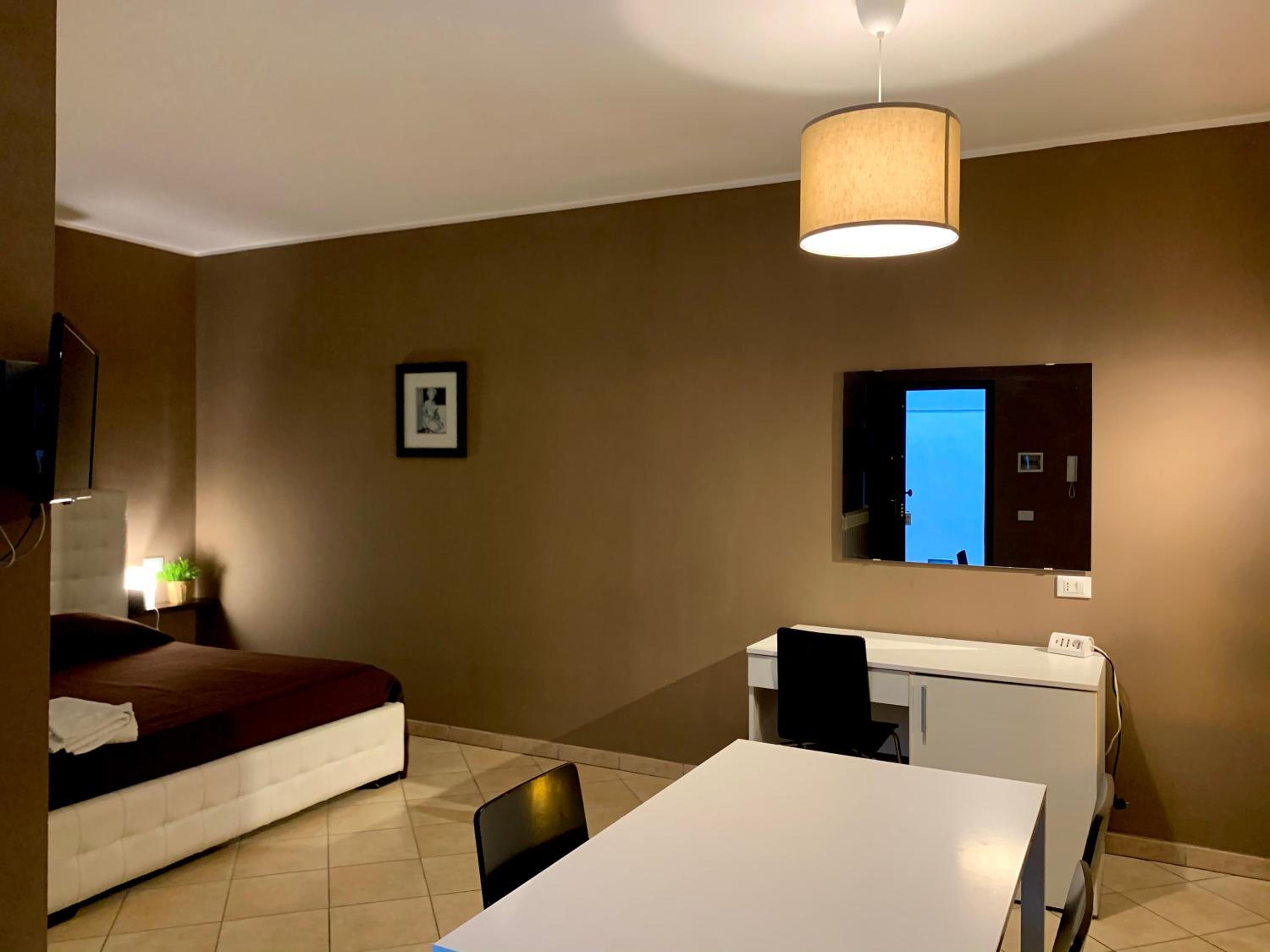 Double Room - Photo 17