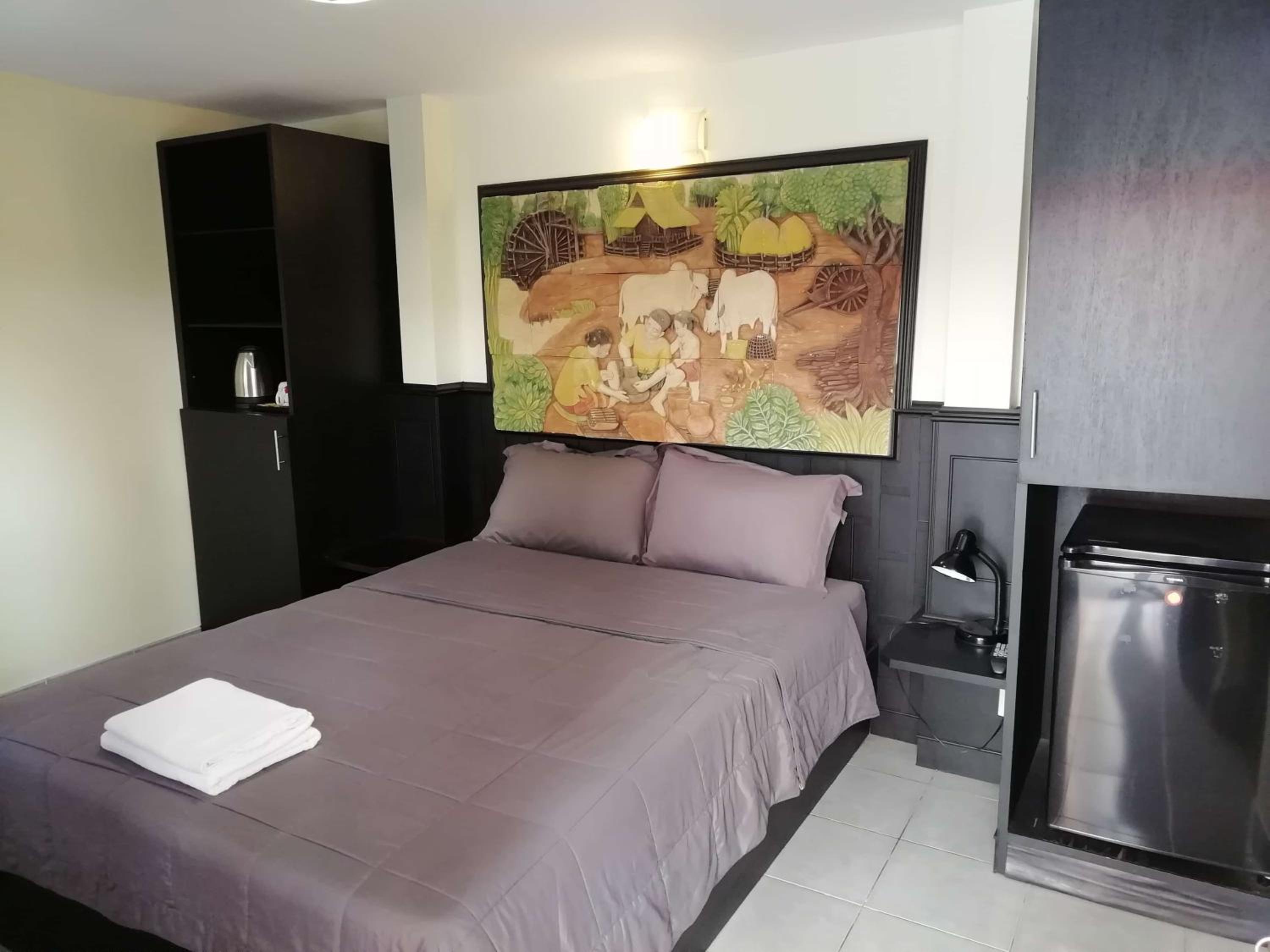 Double Room with Pool View - Photo 1