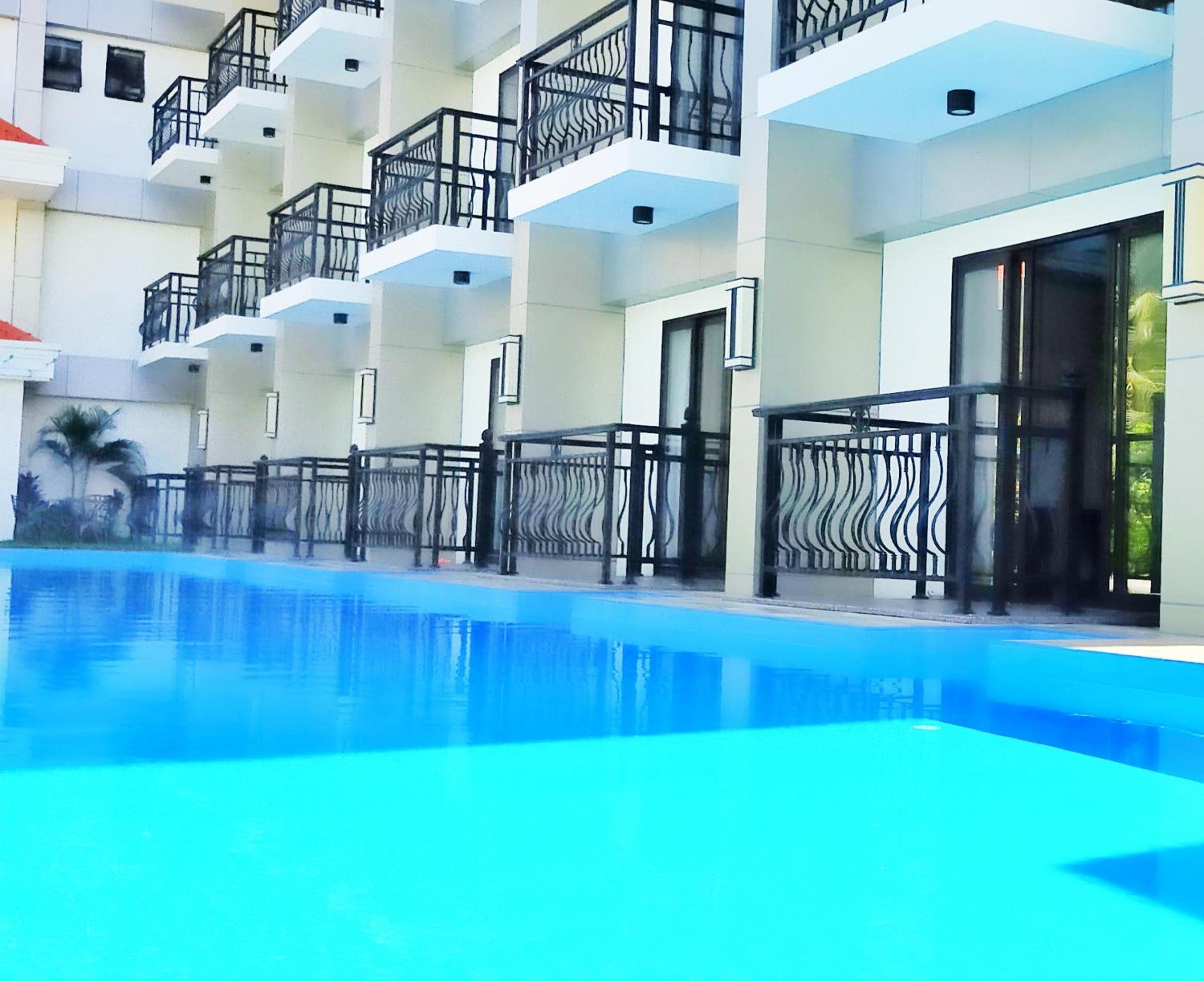 Double or Twin Room with Swimming Pool Access photo 2