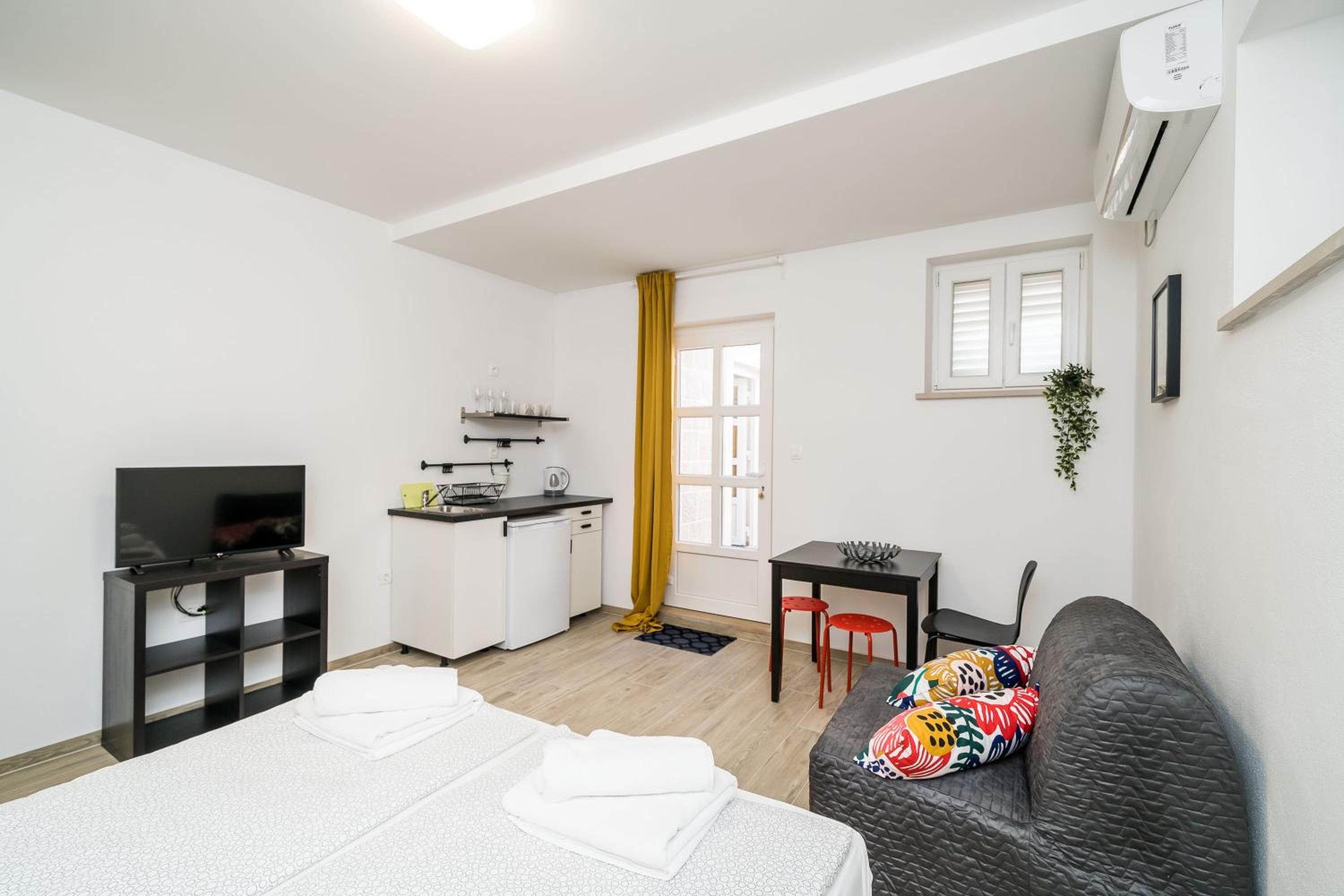 Standard Studio Apartment