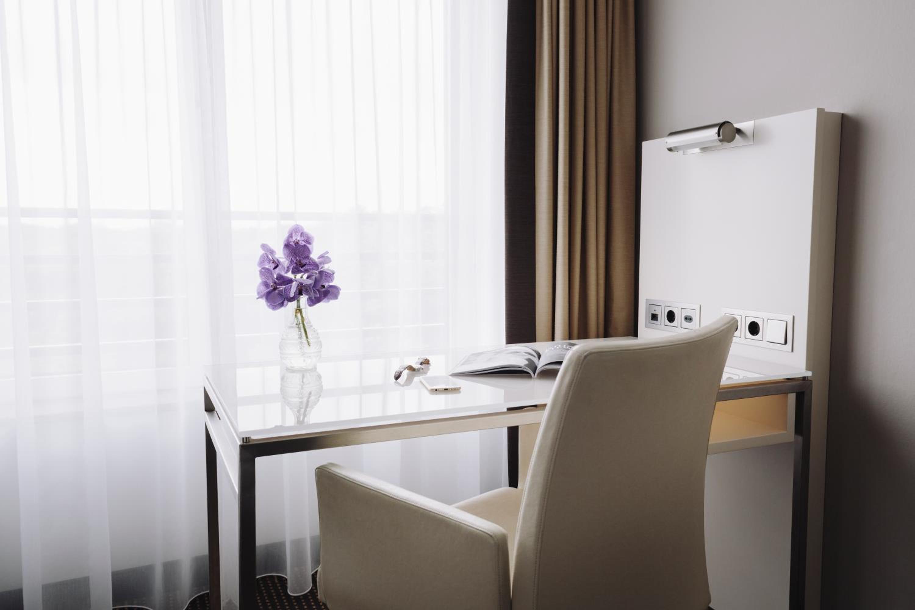 Superior Double or Twin Room - Photo 8
