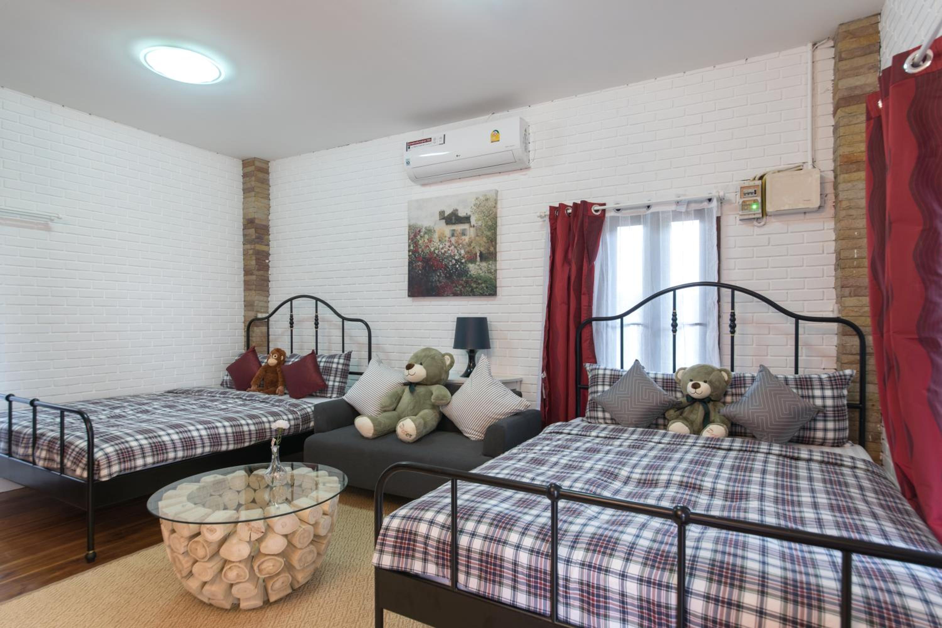 Deluxe Double or Twin Room - Photo 4