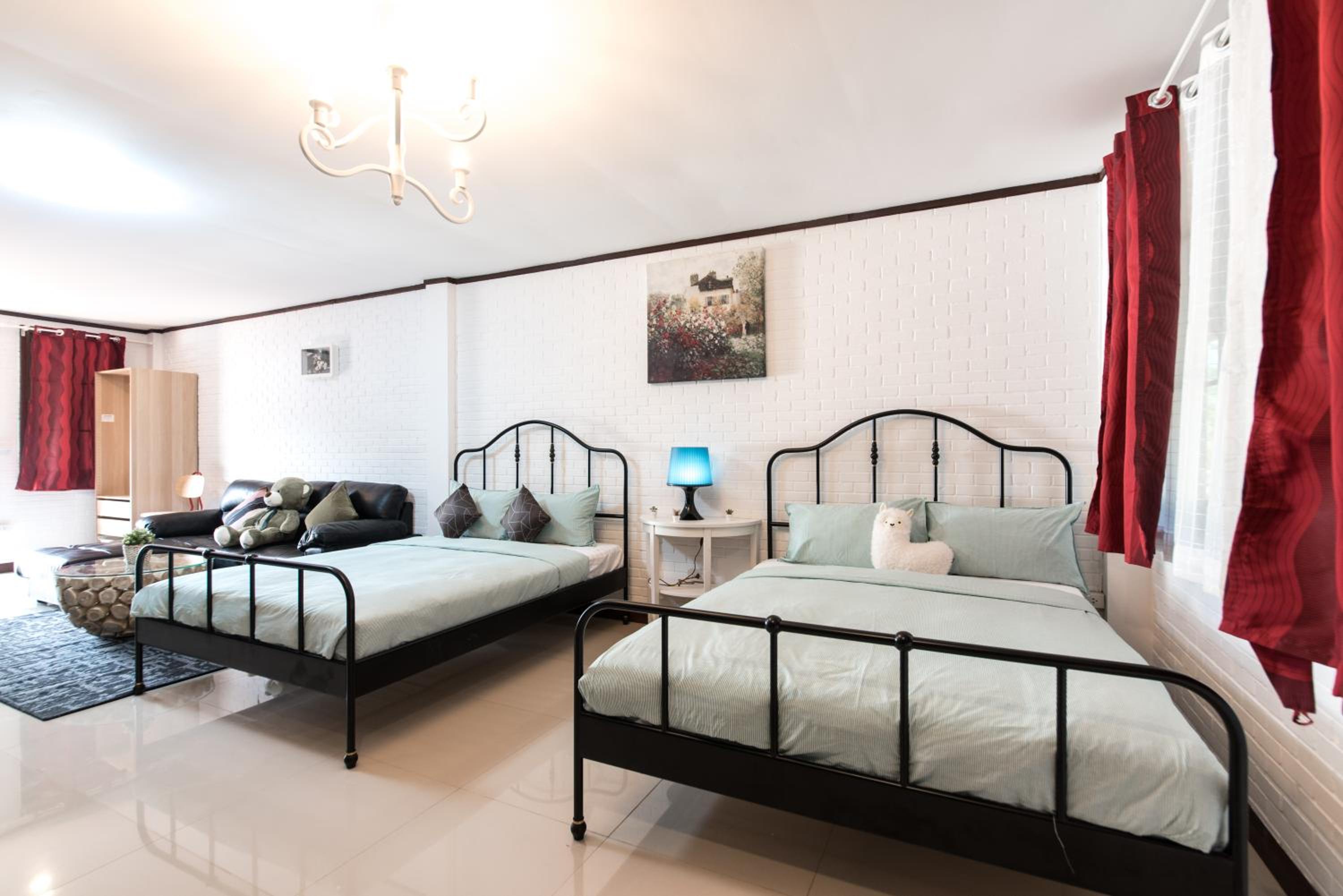 Deluxe Double or Twin Room - Photo 5