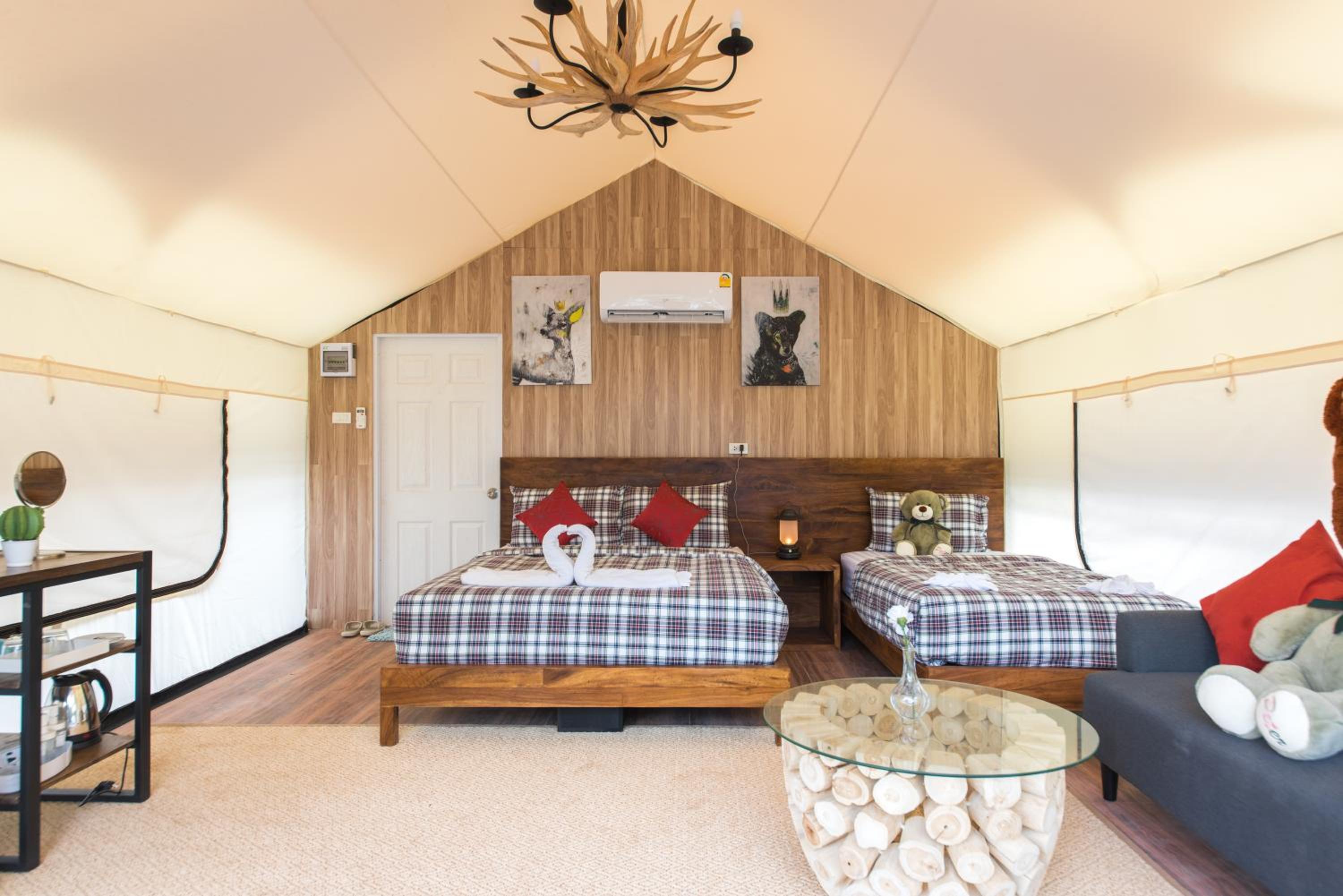 Tent - Photo 8