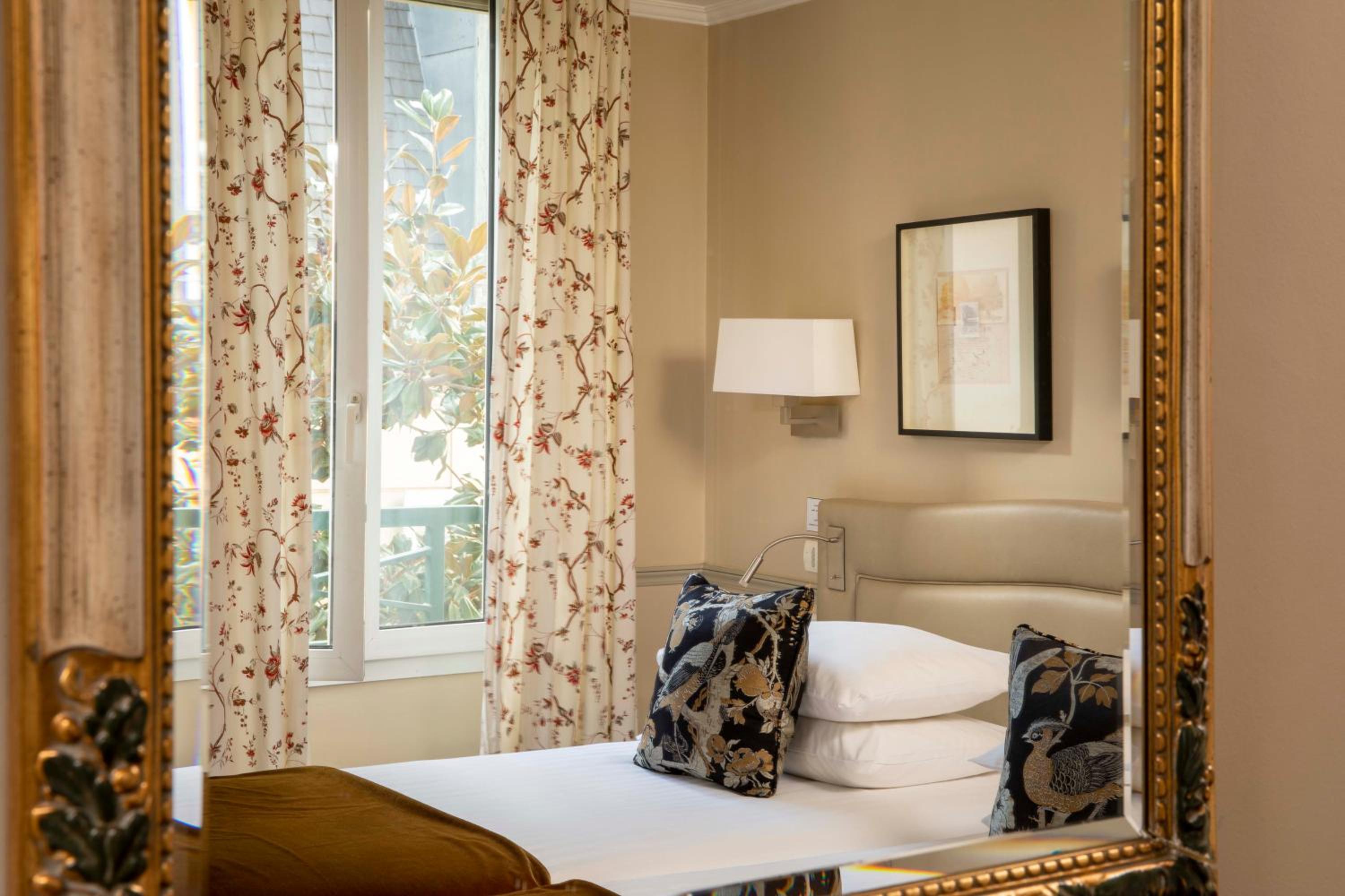Classic Double or Twin Room photo 2