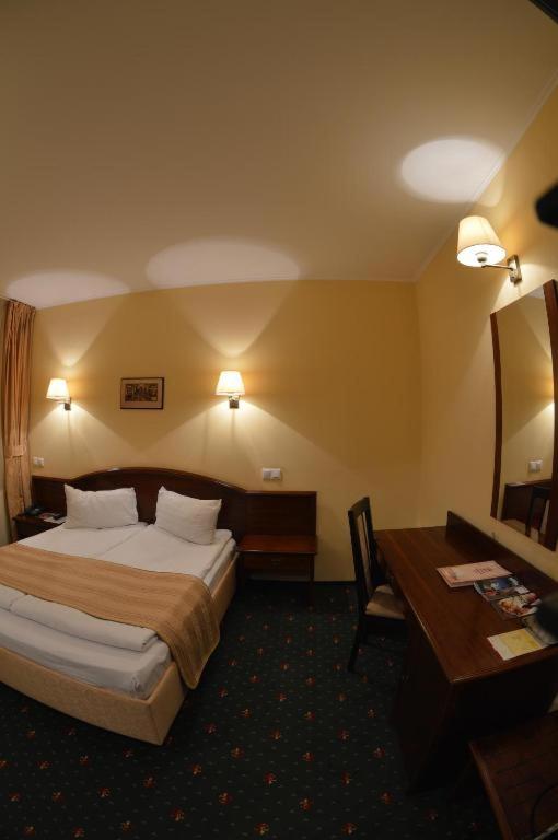 Standard Double Room - Photo 2