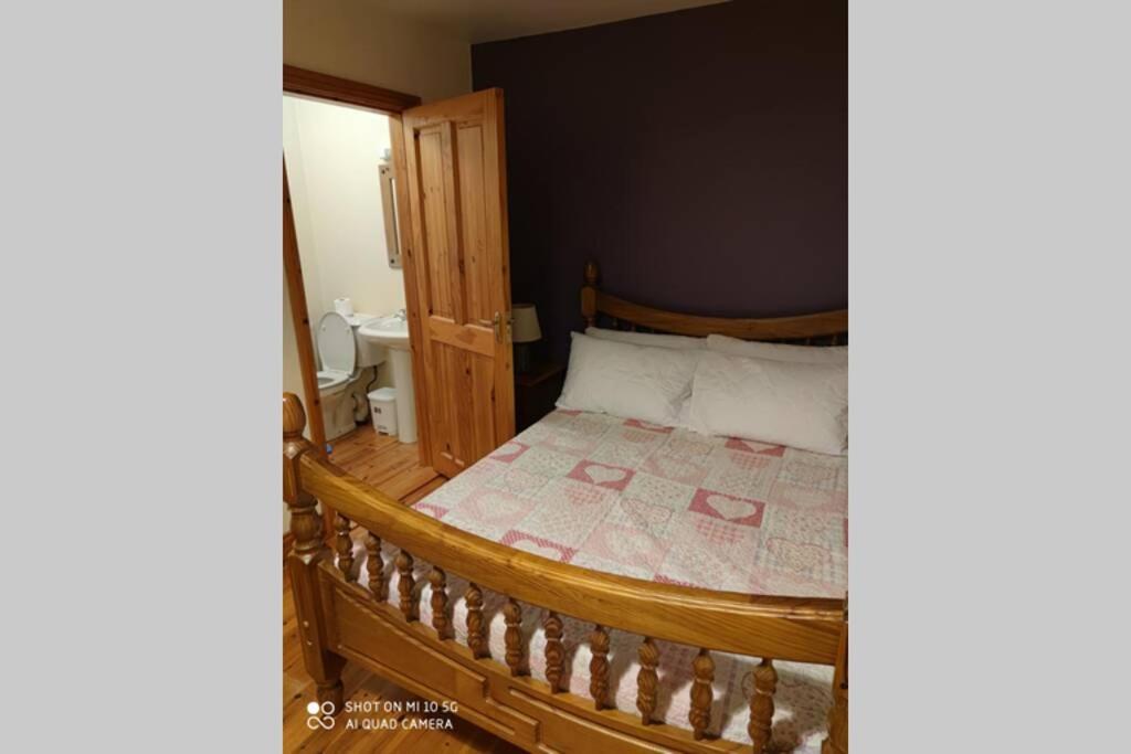 Two-Bedroom House - Photo 3