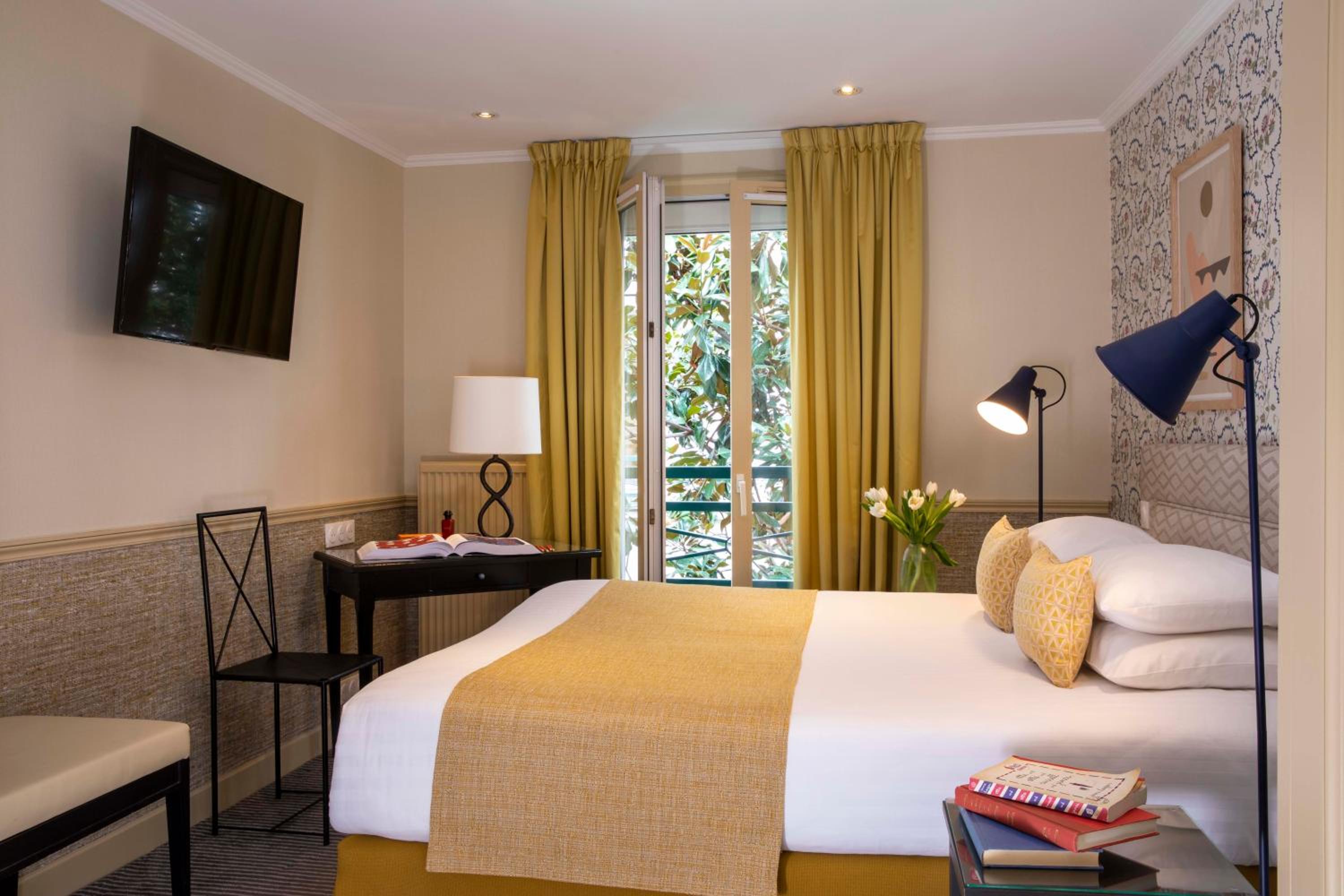 Classic Double or Twin Room photo 3