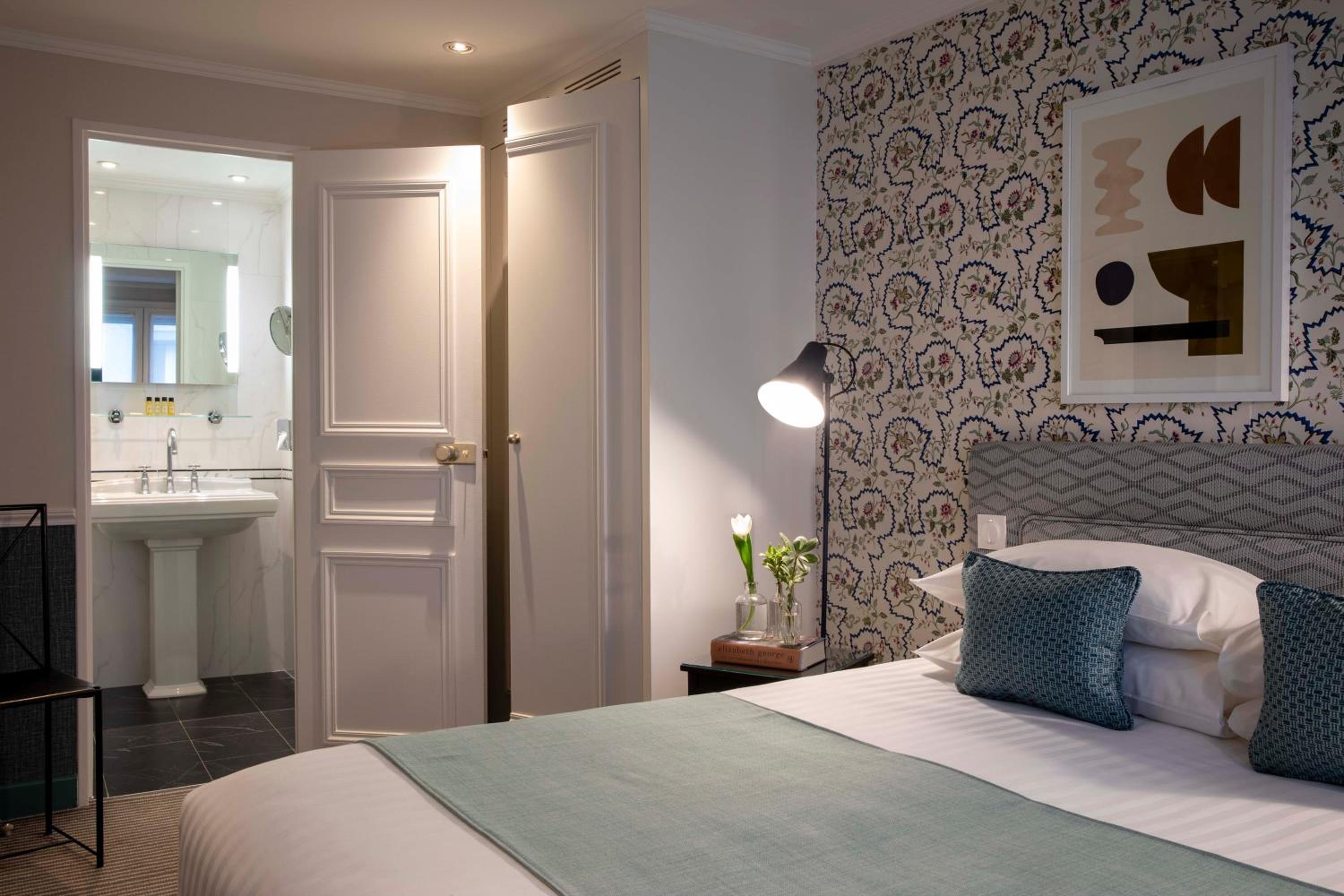 Classic Double or Twin Room photo 2