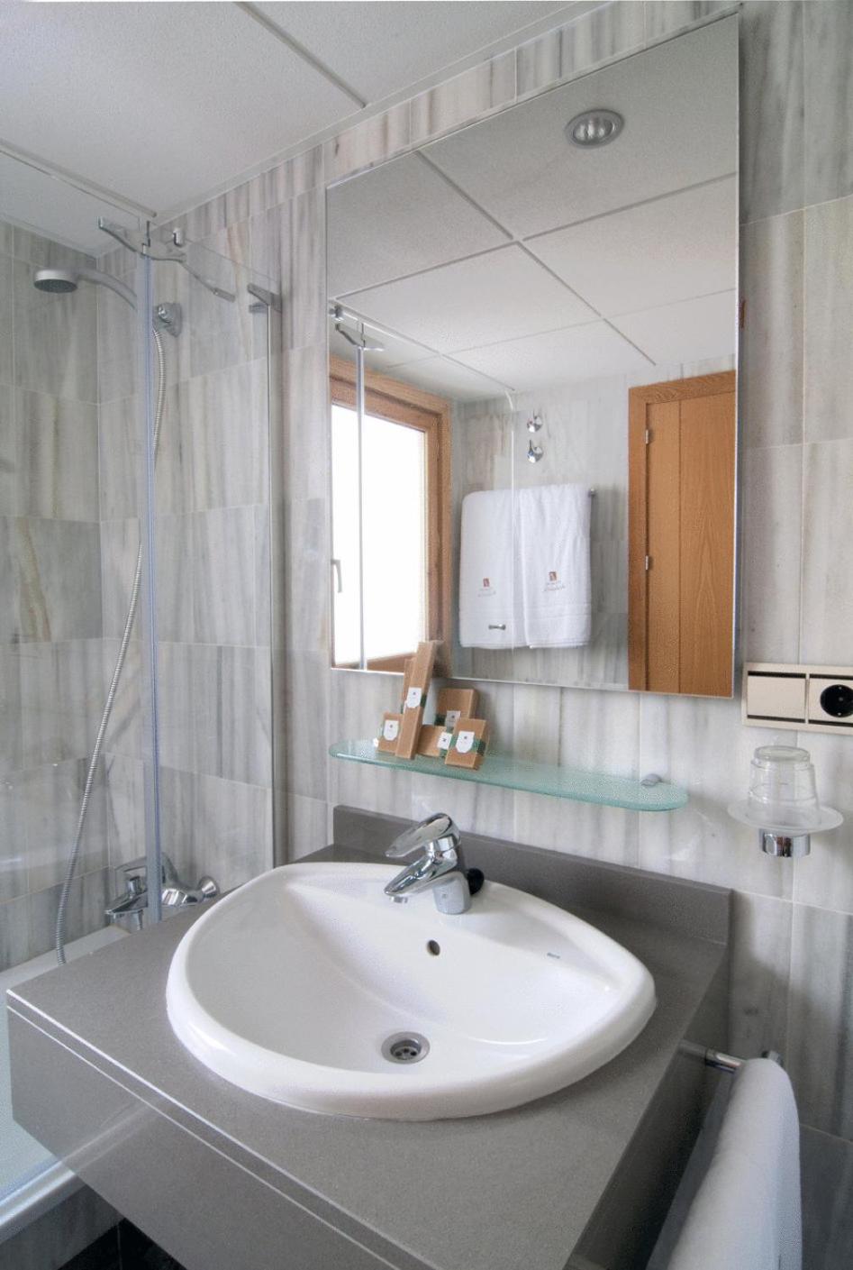 Family Suite - Photo 8