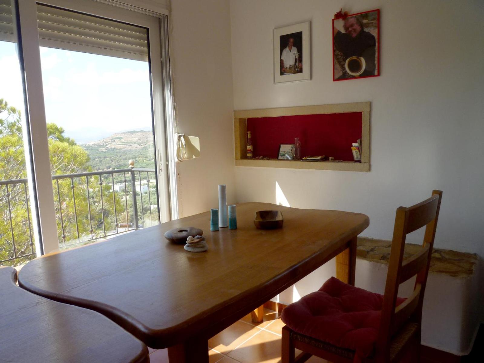 One-Bedroom Apartment photo 3