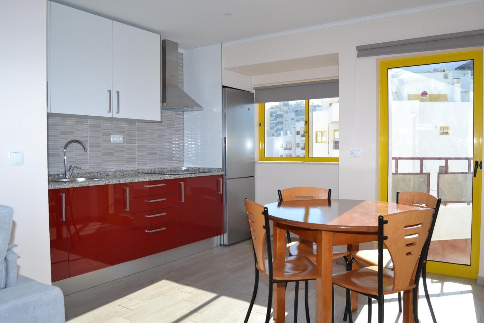 One-Bedroom Apartment - Photo 6