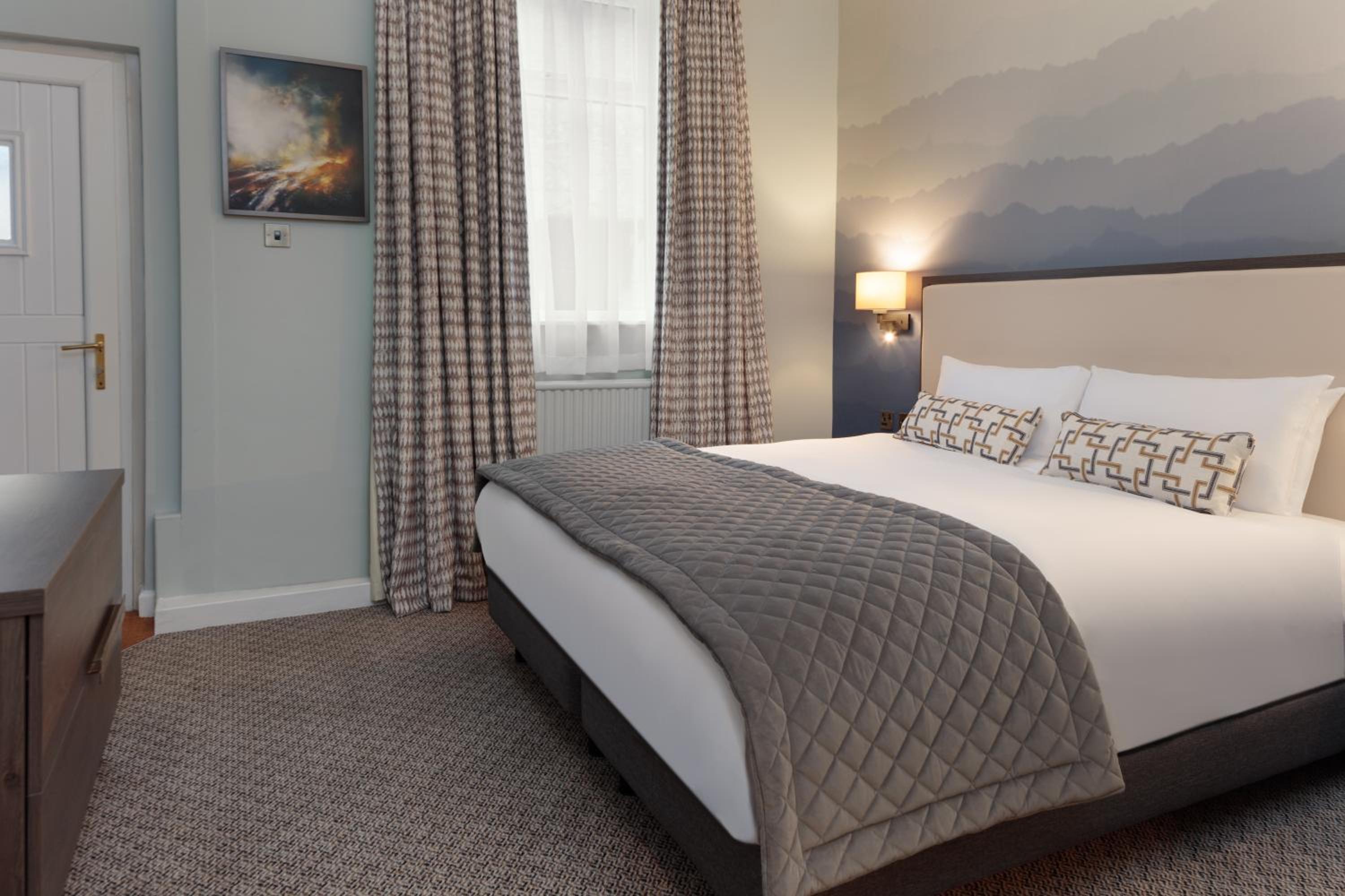 Standard Double / Twin Room - Photo 12