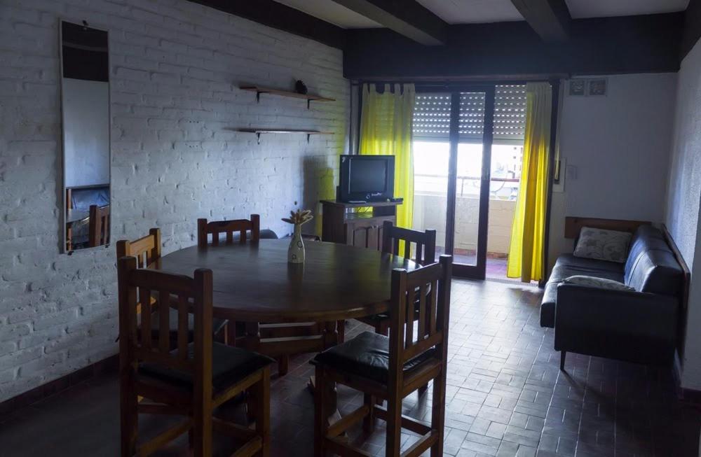 Apartment with Balcony photo 1
