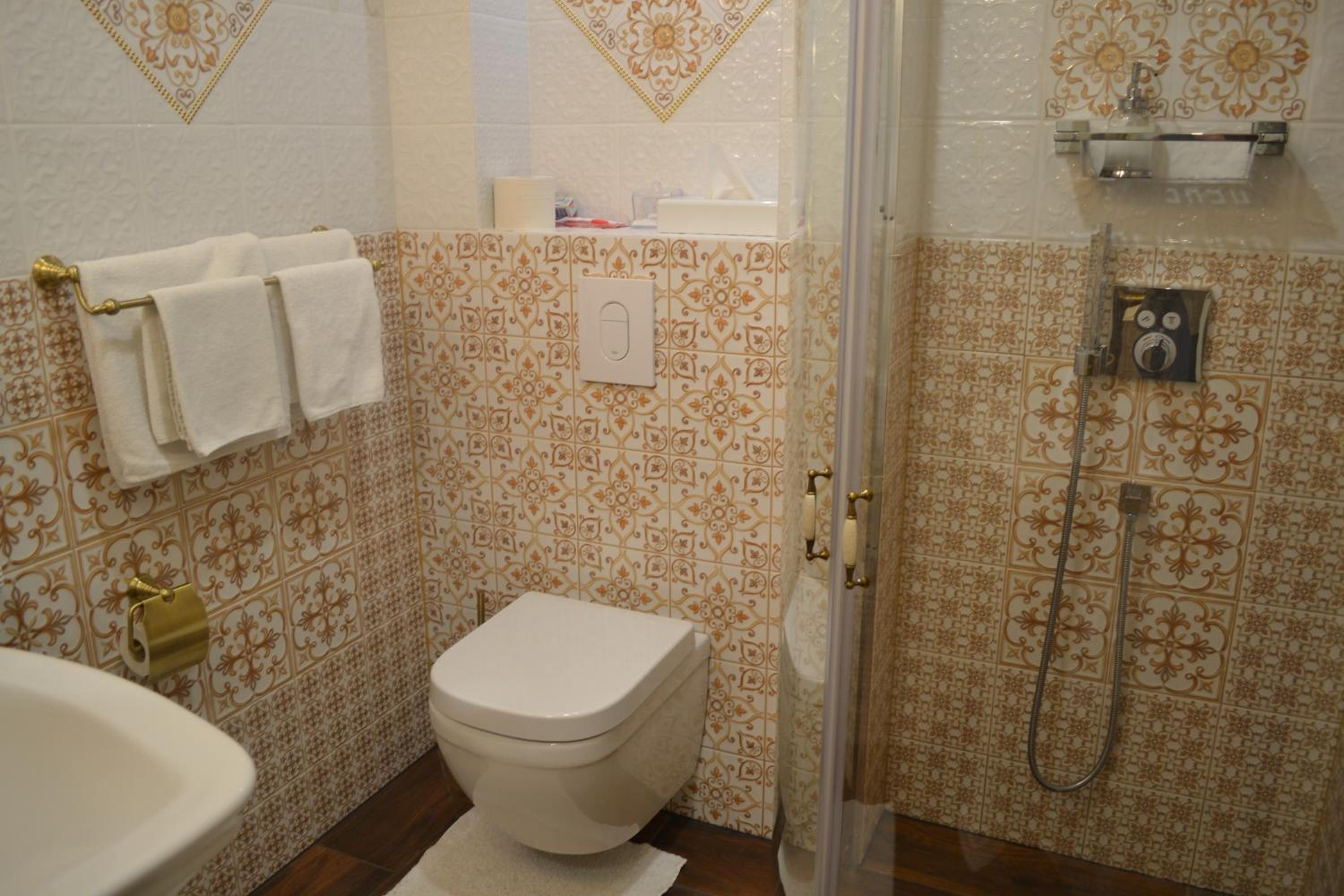 Double or Twin Room - Photo 22