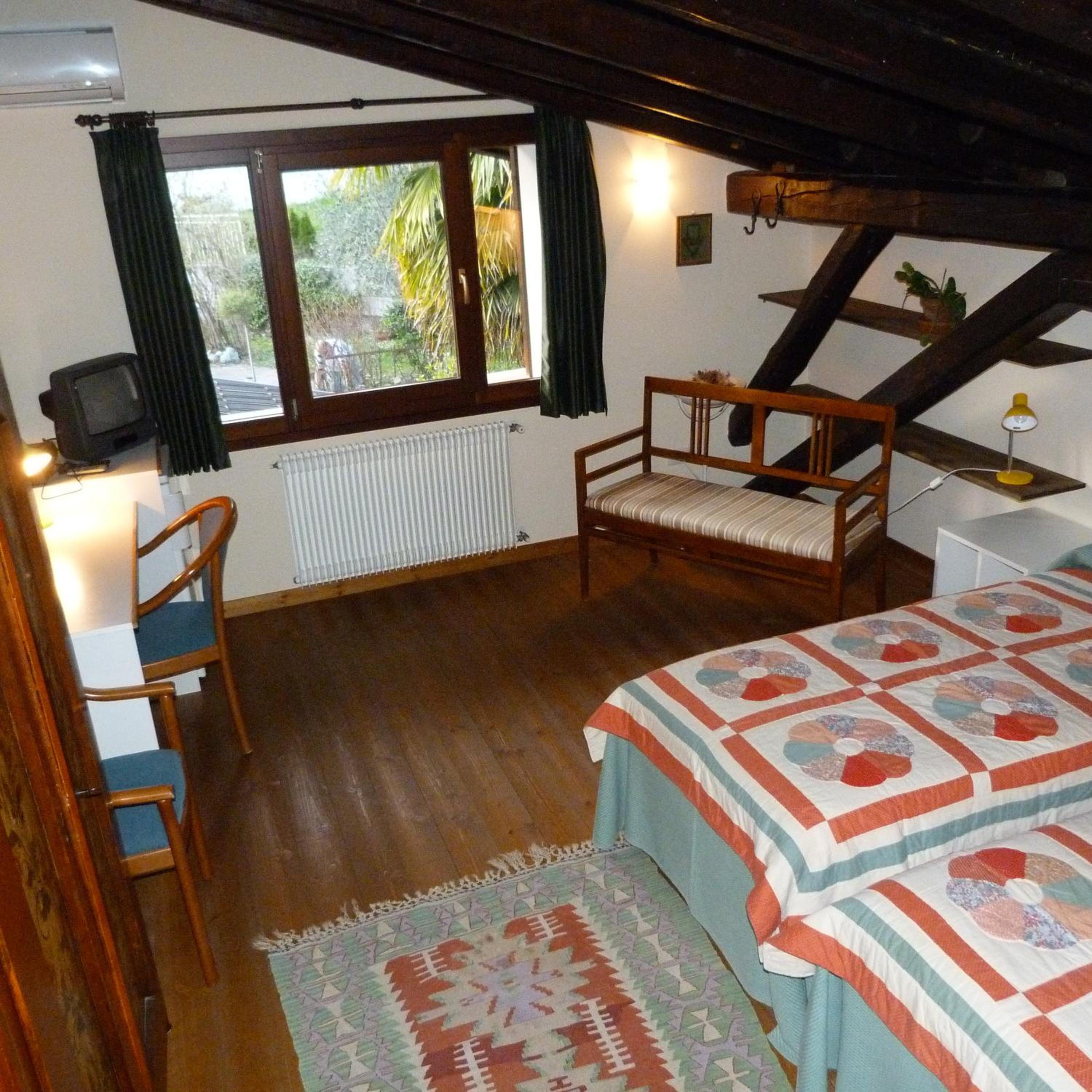 Double Room - Photo 5