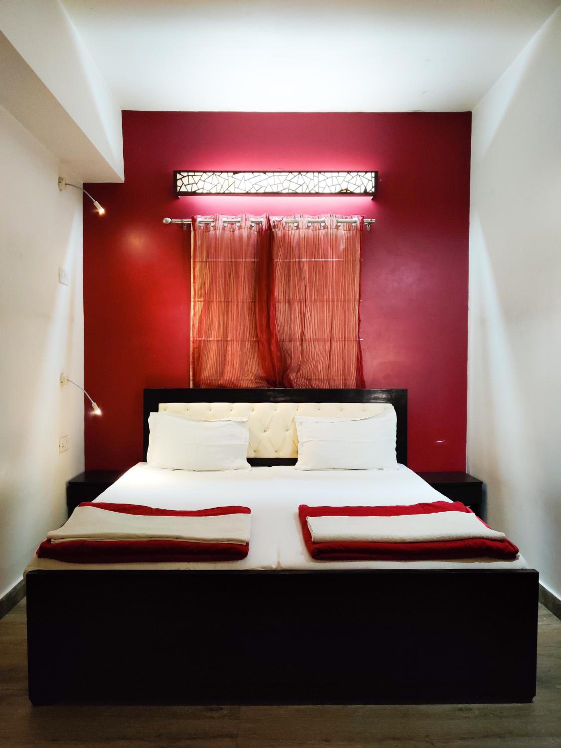 Standard Double Room With Shared Bathroom photo 1